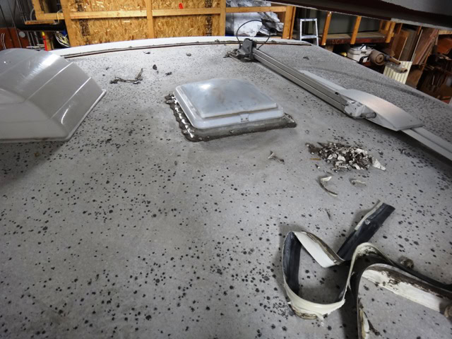 Smith's RV Centre Roof Repair