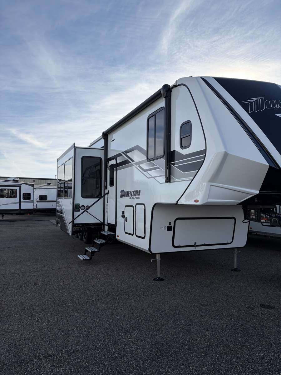 NEW 2026 GRAND DESIGN MOMENTUM 394G - Sonny's RVs