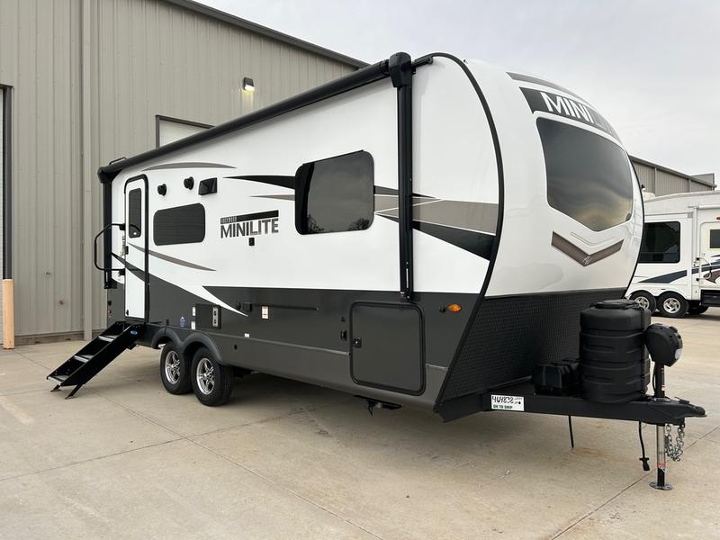 2025 Forest River Rockwood 2205S