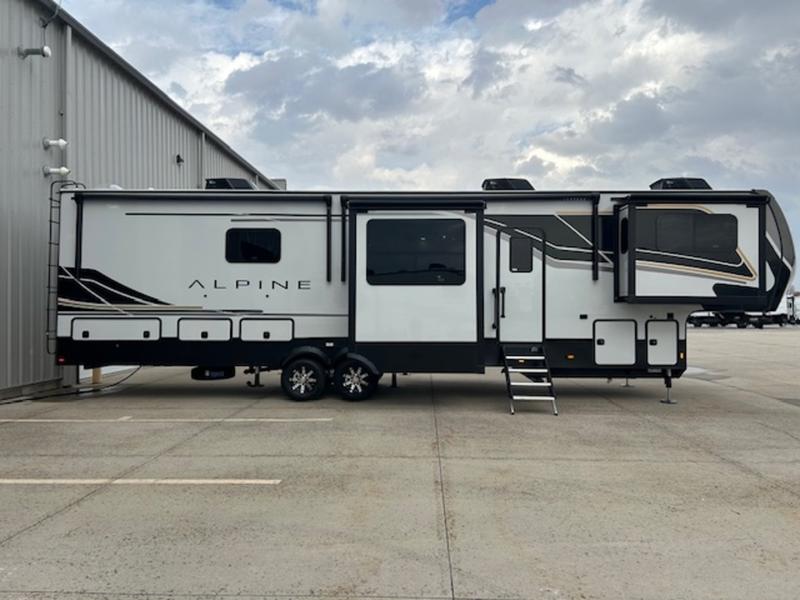 2025 Keystone RV Alpine 3700FL