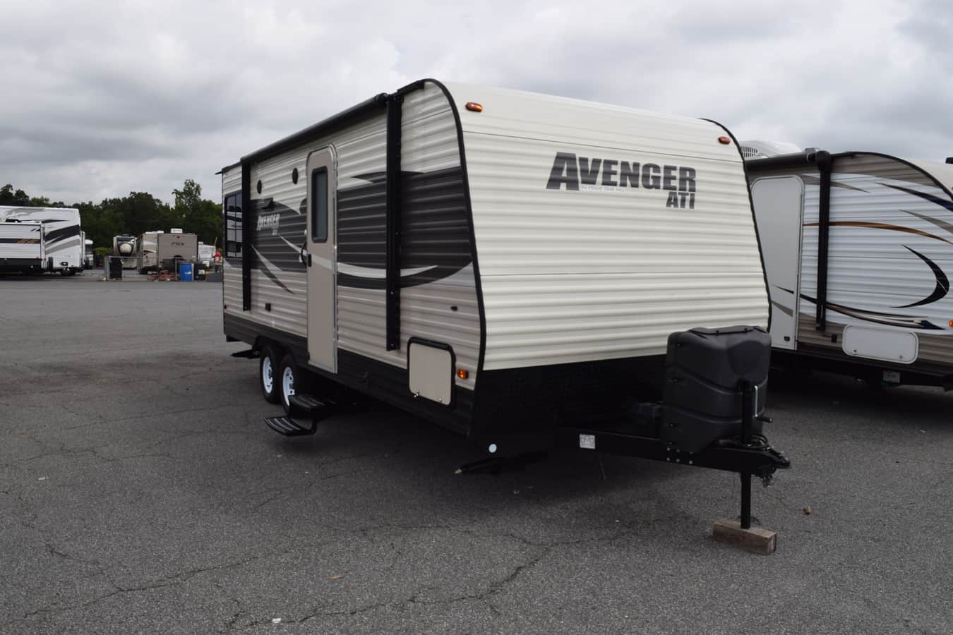 USED 2017 Avenger AVENGER 20RD