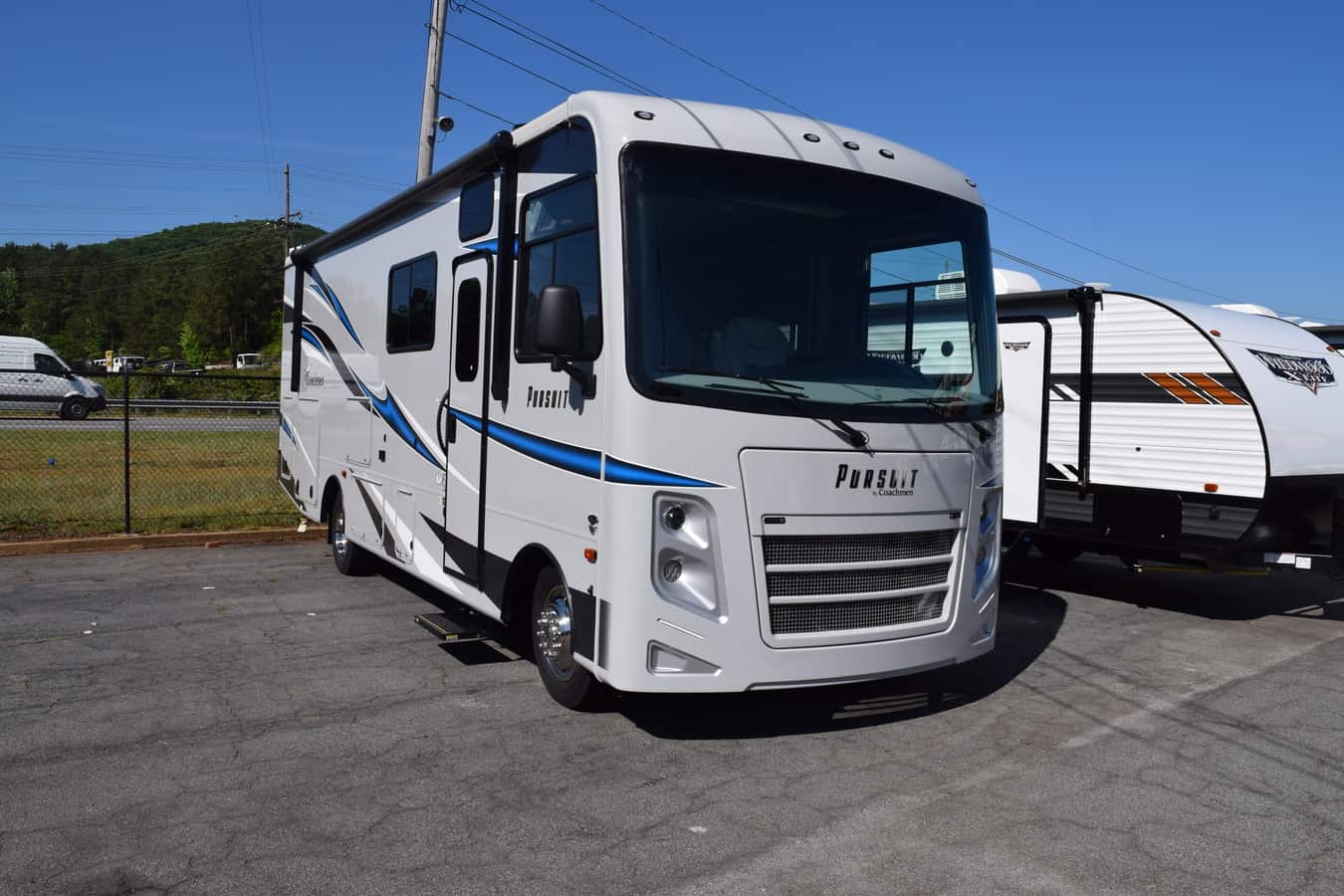 NEW 2021 Coachmen PURSUIT 29SS