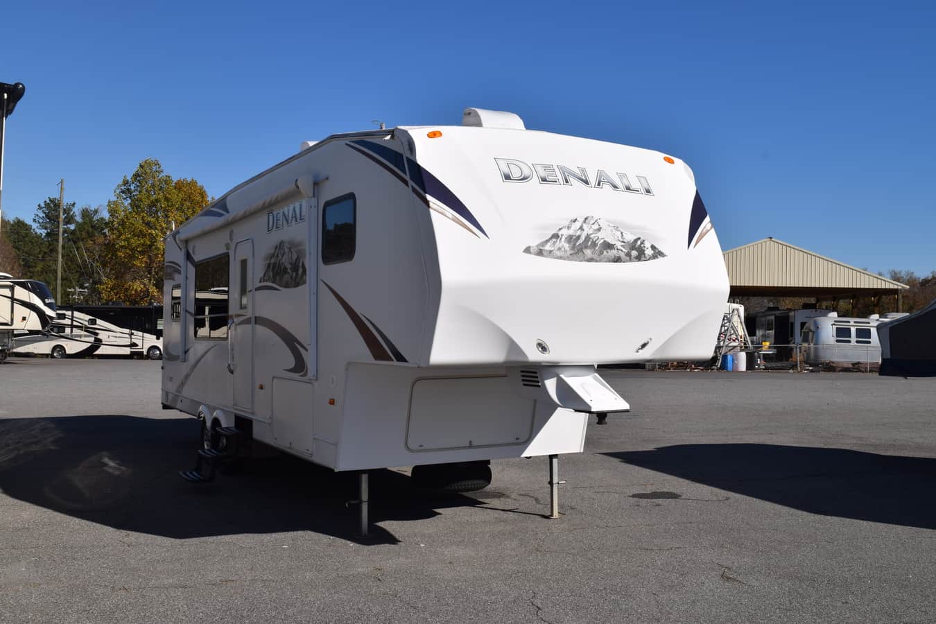 USED 2010 Dutchmen DENALI 28RKBS