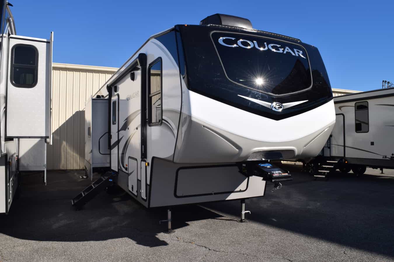 NEW 2021 Keystone COUGAR 364BHL