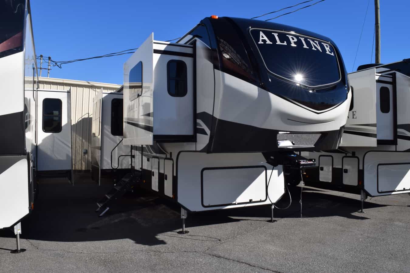 NEW 2021 Keystone ALPINE 3700FL