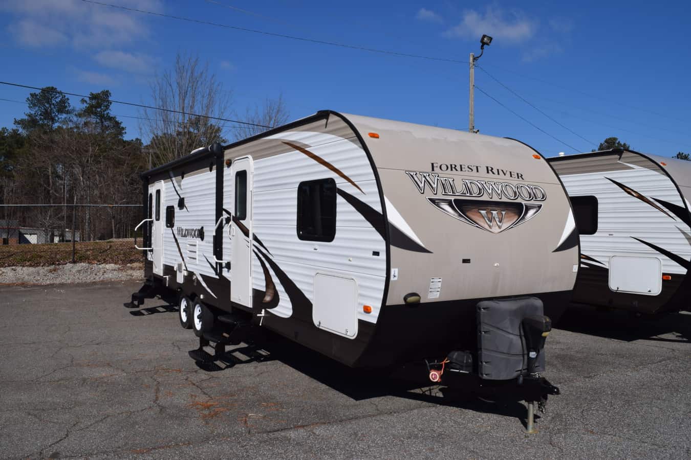 USED 2015 Forest River WILDWOOD 28RLDS