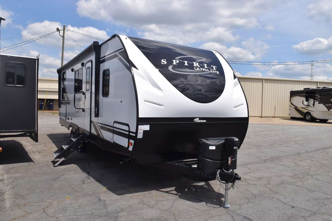 NEW 2021 Forest River COACHMEN SPIRIT 2659BH