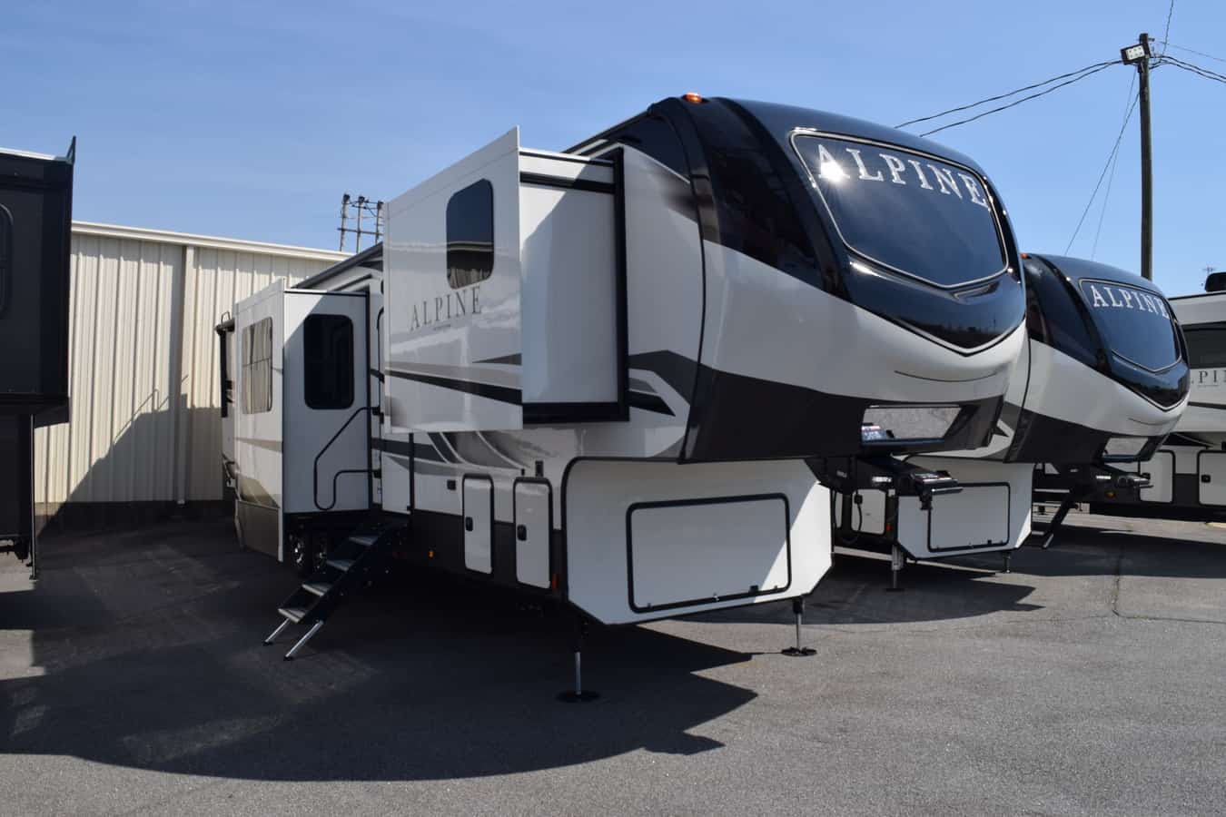 NEW 2021 Keystone ALPINE 3790FK