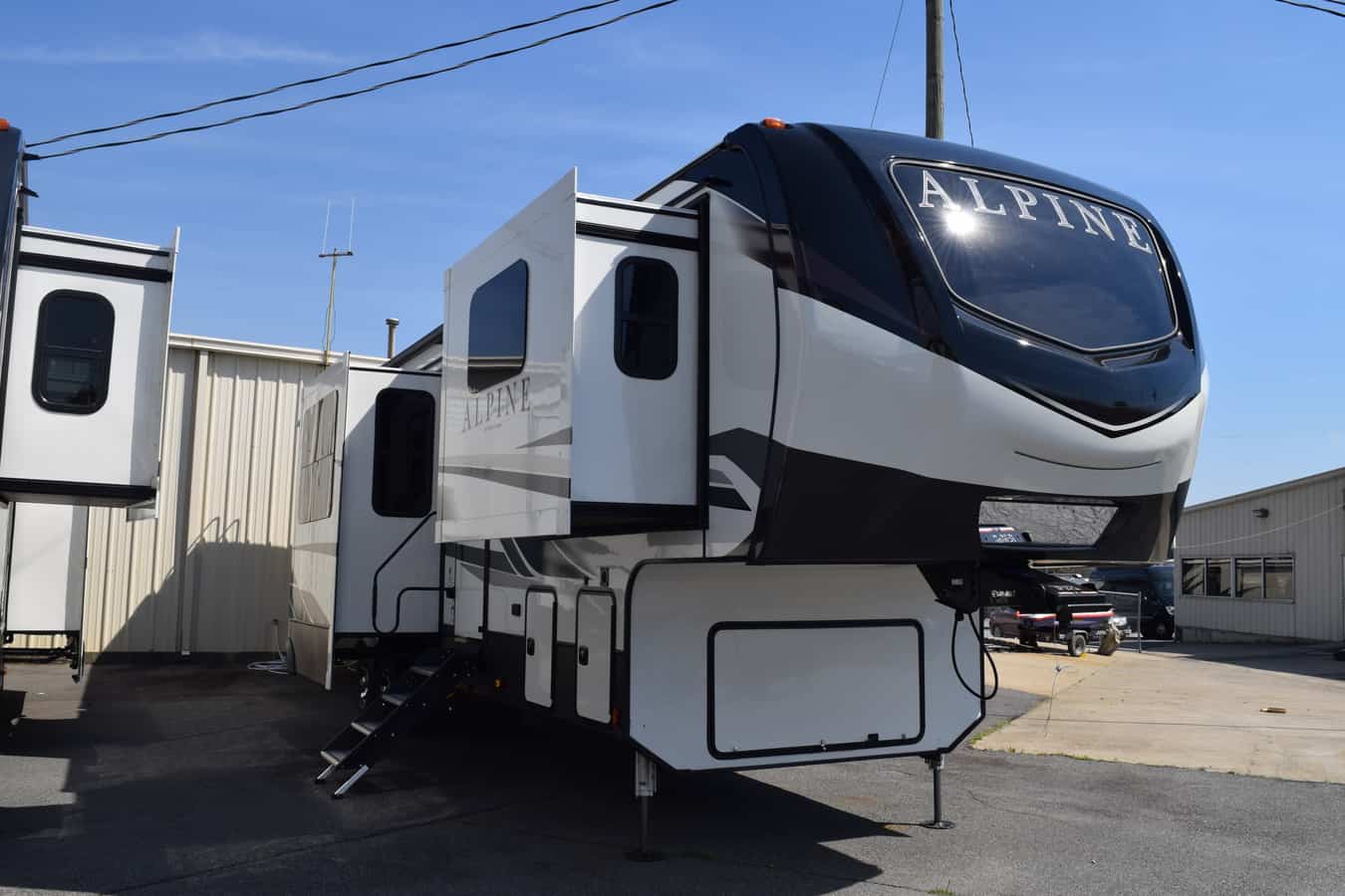 NEW 2021 Keystone ALPINE 3700FL