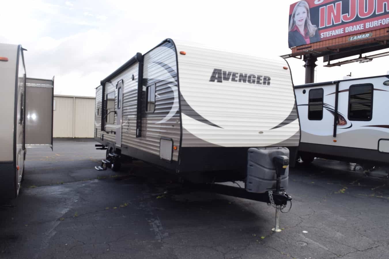 USED 2015 Prime Time AVENGER 28RKS