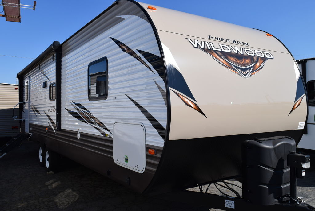 2018 FOREST RIVER WILDWOOD 28RLSS