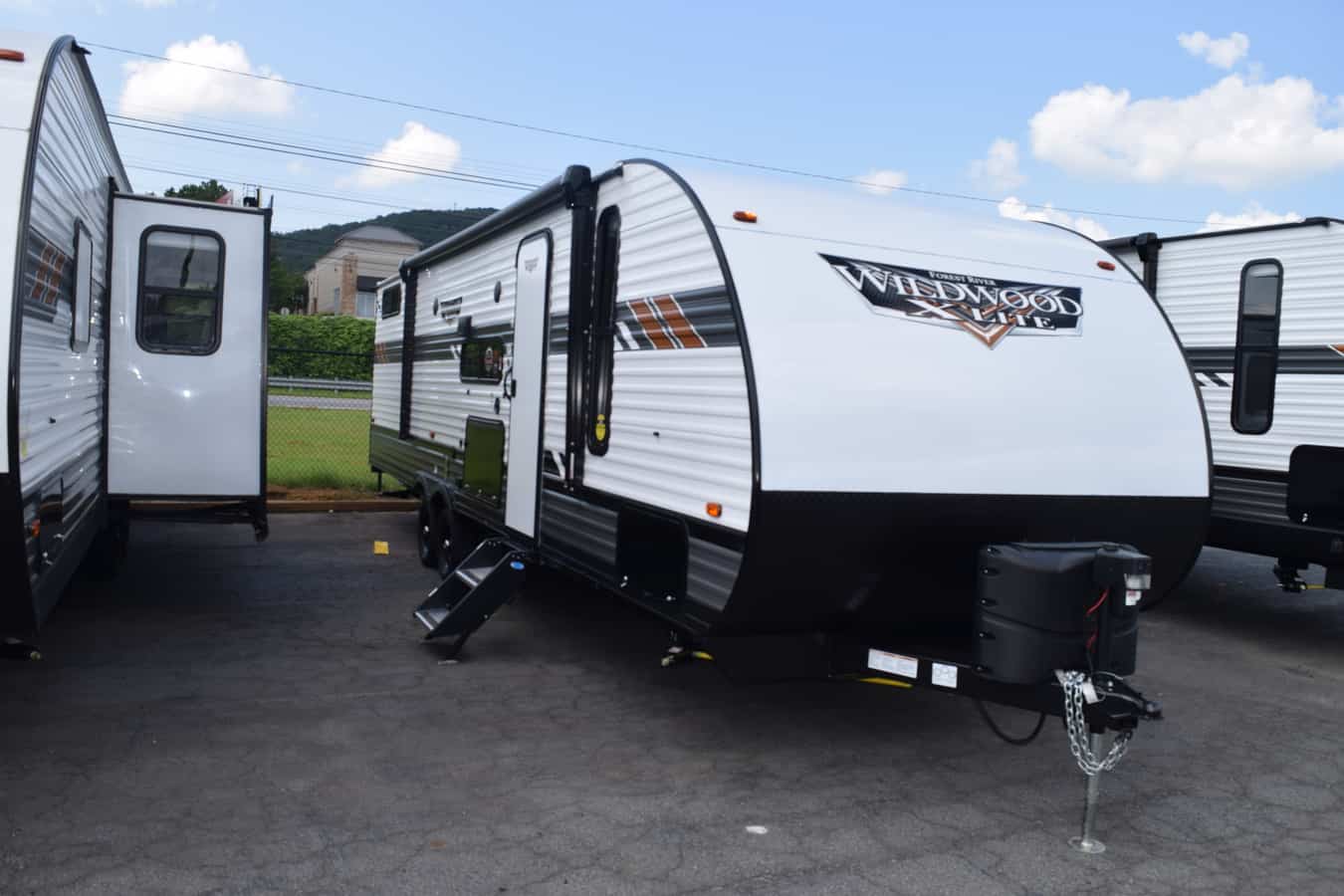 NEW 2021 Forest River WILDWOOD 28VBXL