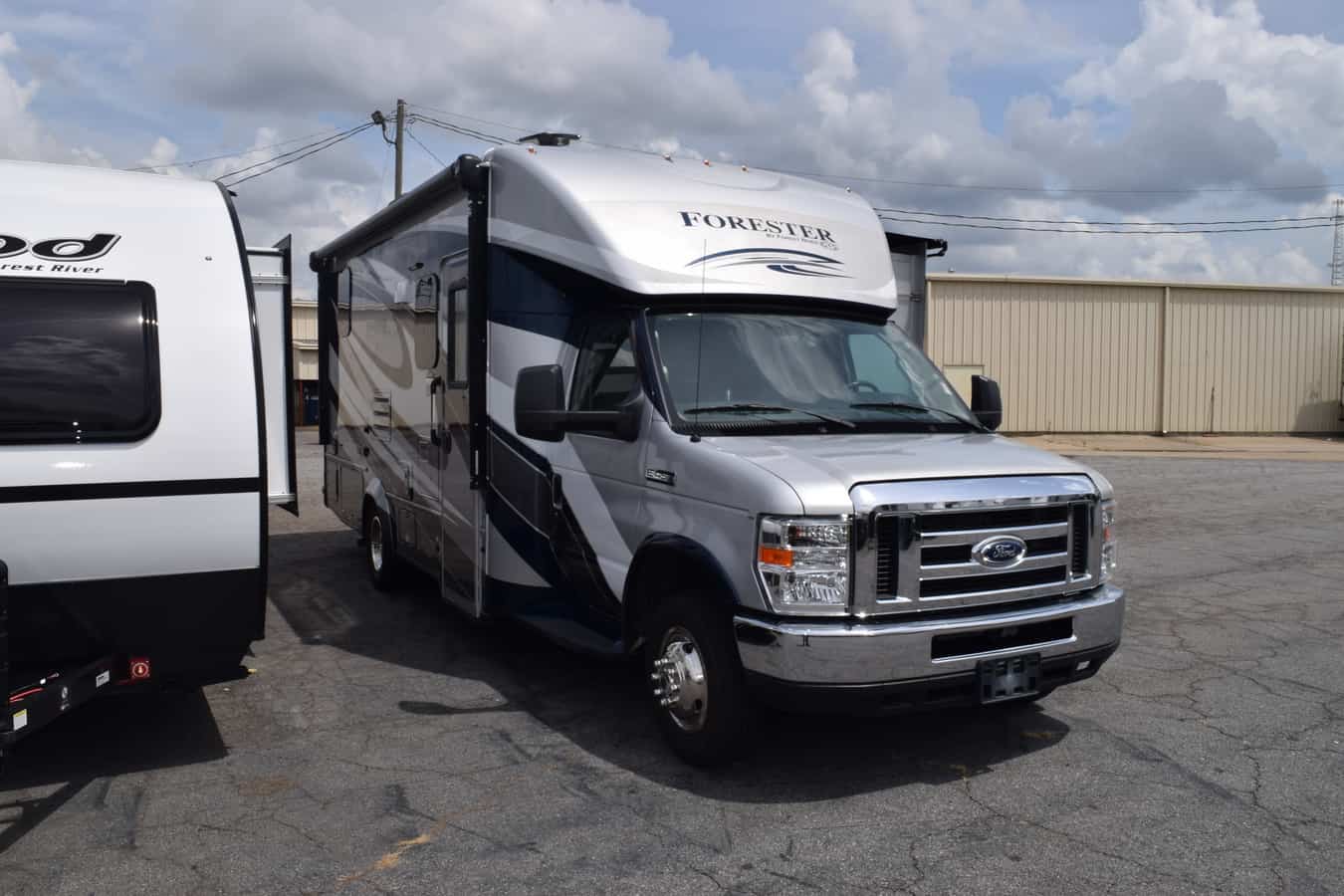 USED 2017 Forest River FORESTER 2431S
