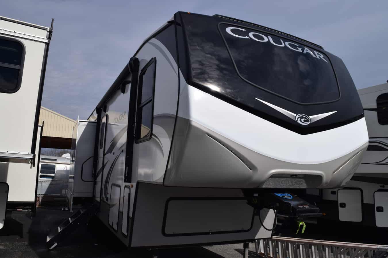 NEW 2022 Keystone COUGAR 364BHL