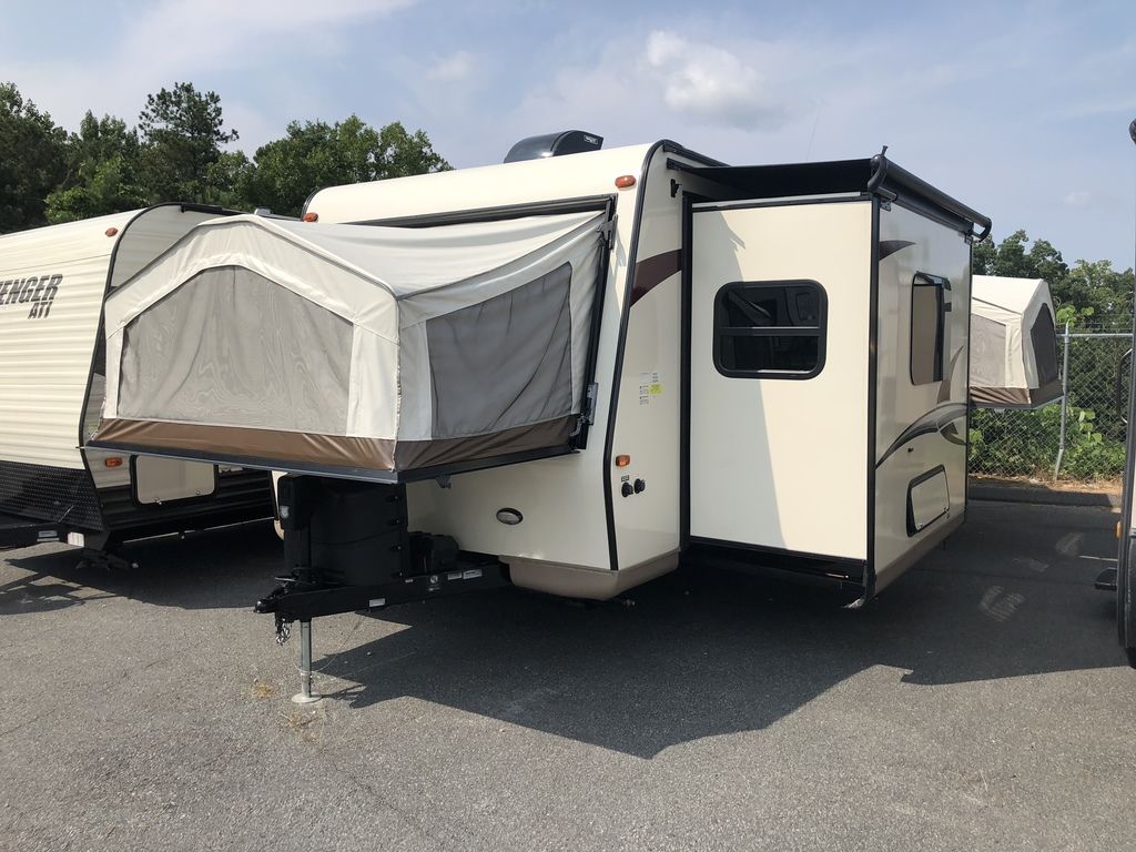 2017 ROCKWOOD 233S ROO