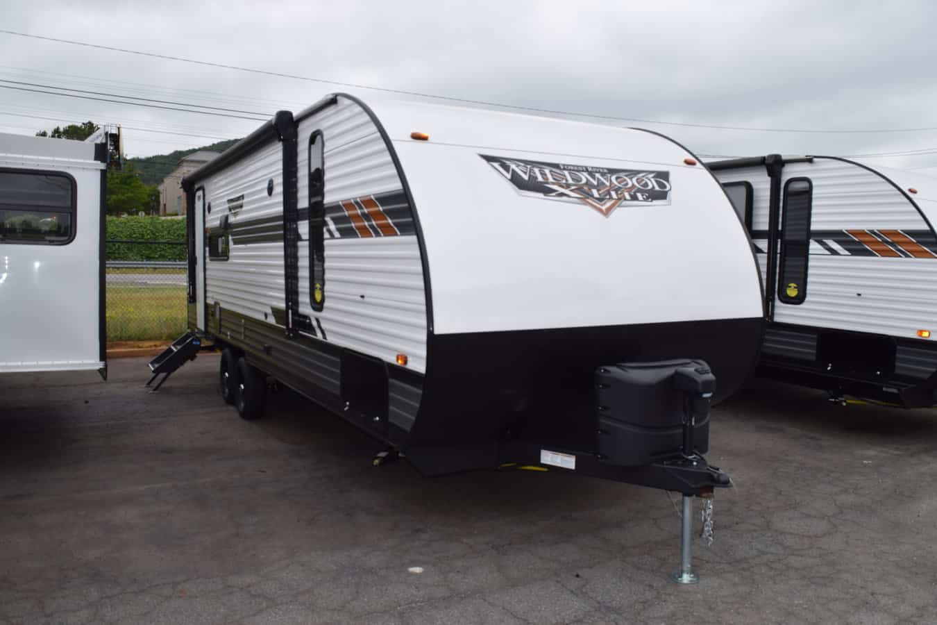 NEW 2022 Forest River WILDWOOD 24RLXL