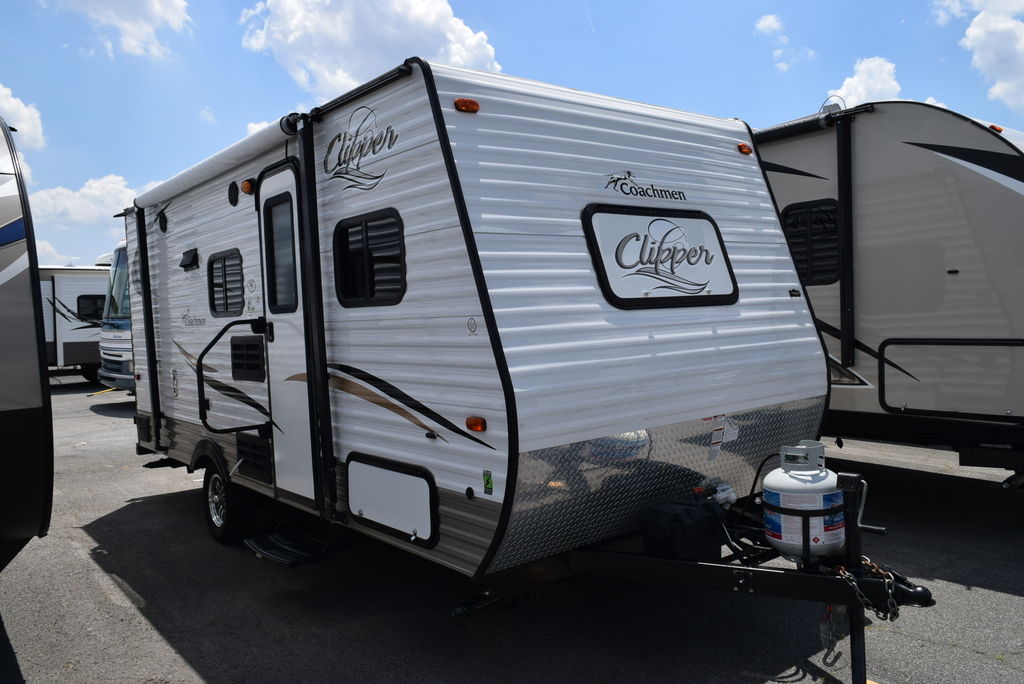 USED 2016 COACHMEN CLIPPER 17BH