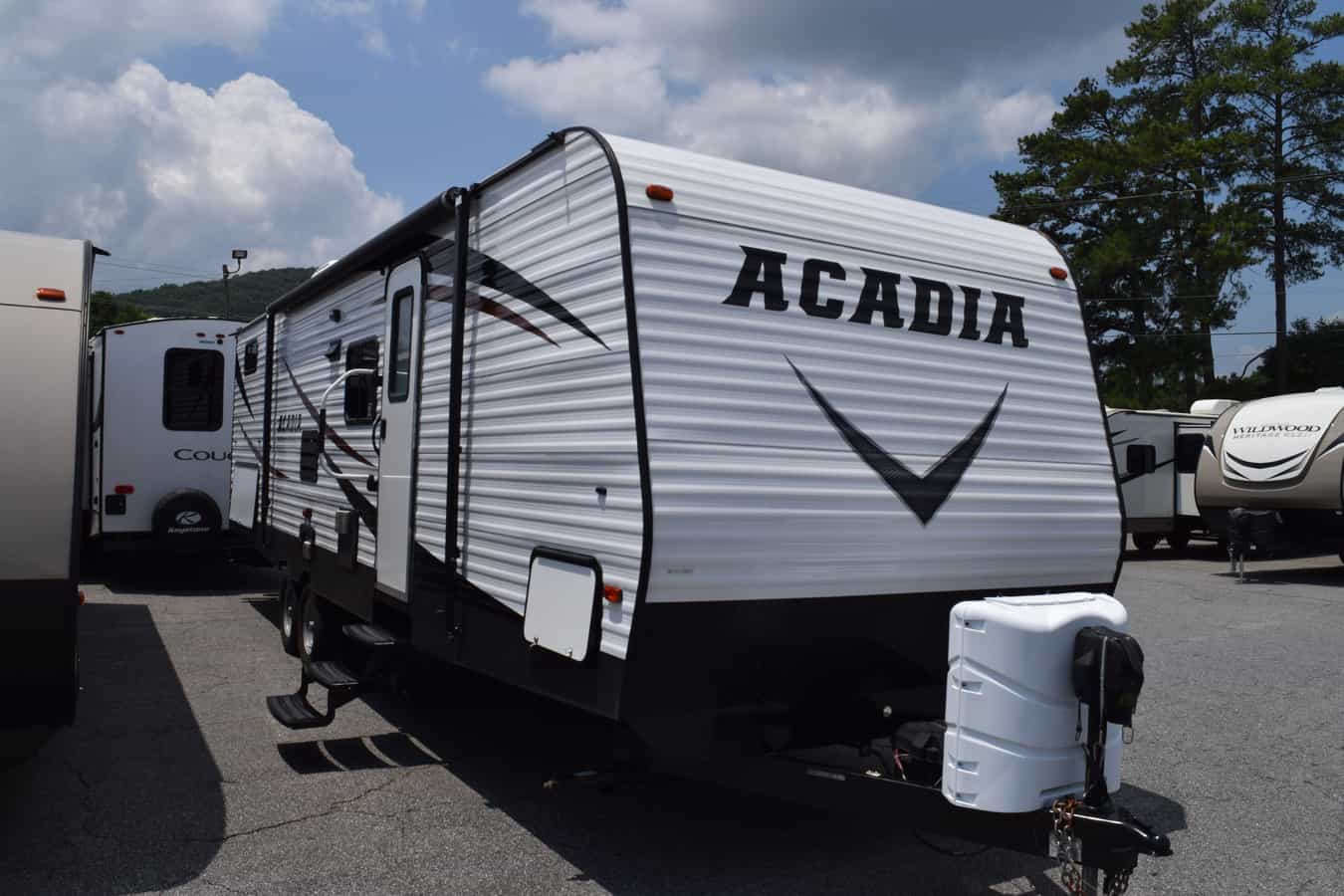 USED 2018 Prime Time ACADIA 29ST