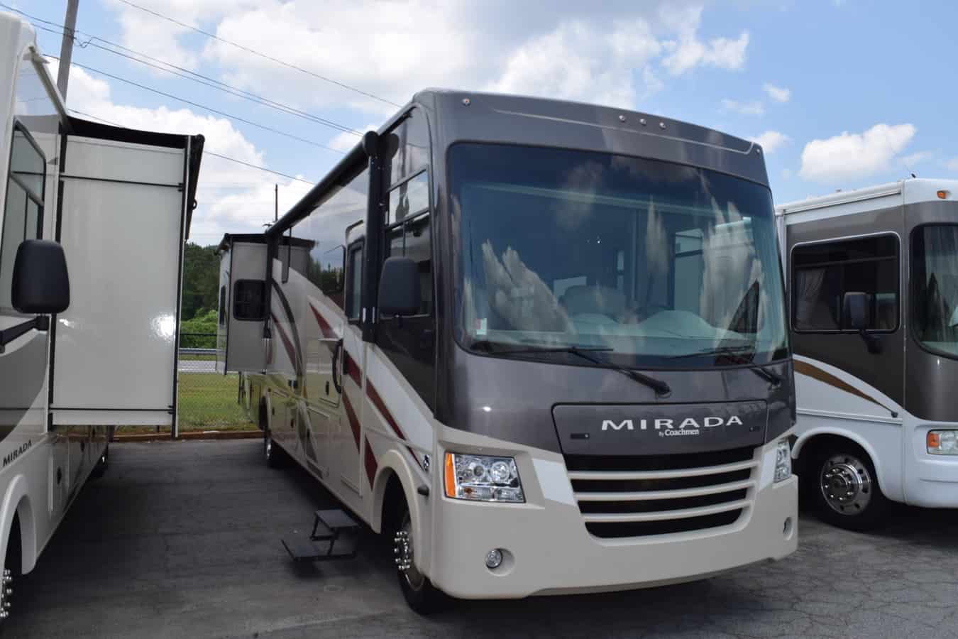 USED 2020 Coachmen MIRADA 35LS