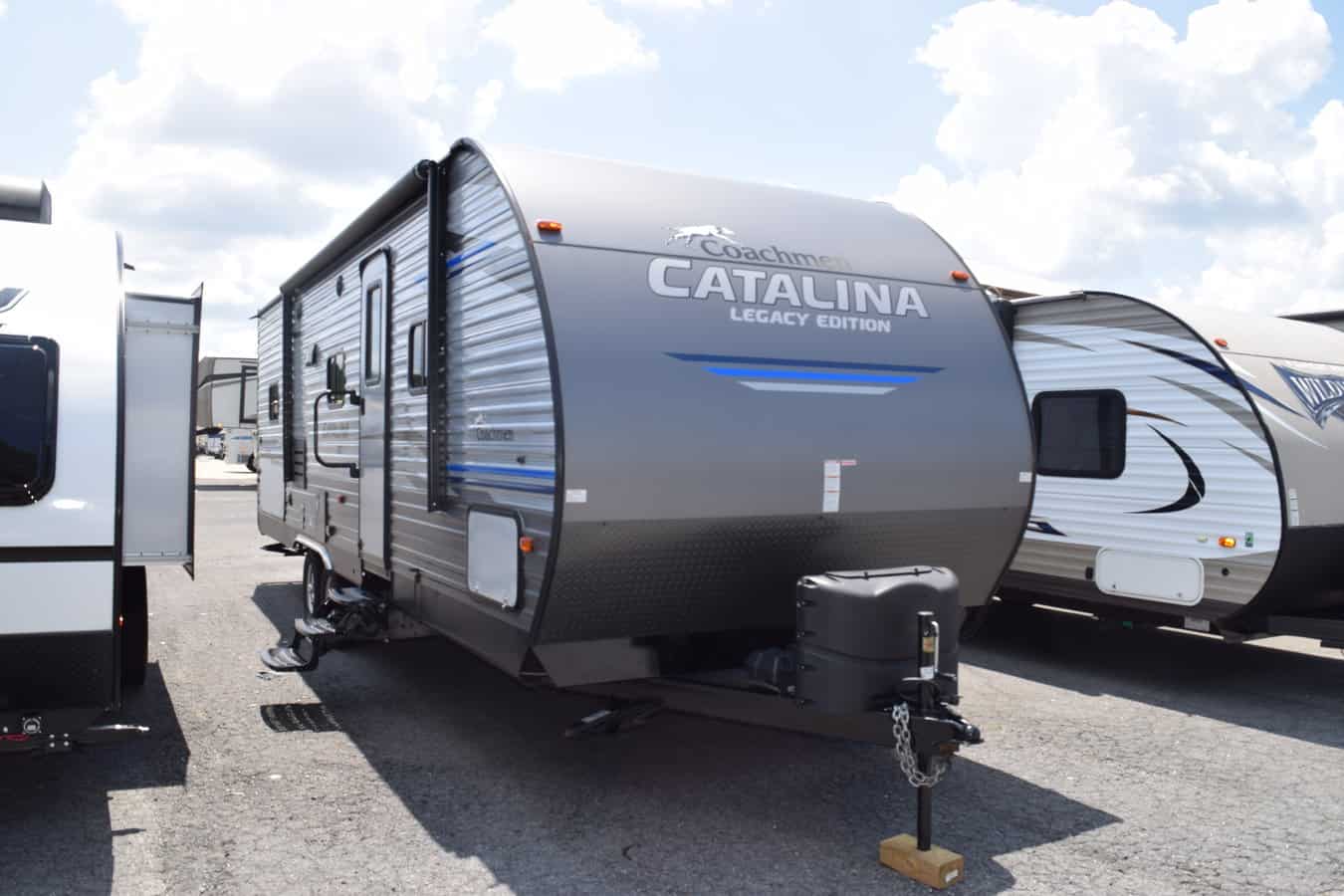 USED 2019 Coachmen COACHMEN CATALINA 261BHS