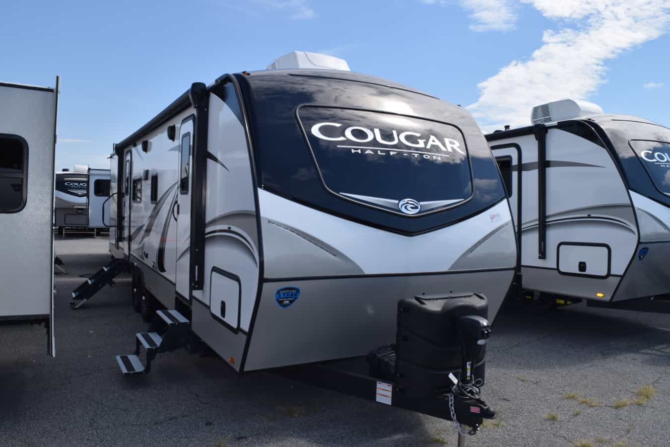 NEW 2023 Keystone COUGAR HALF-TON 30BHS