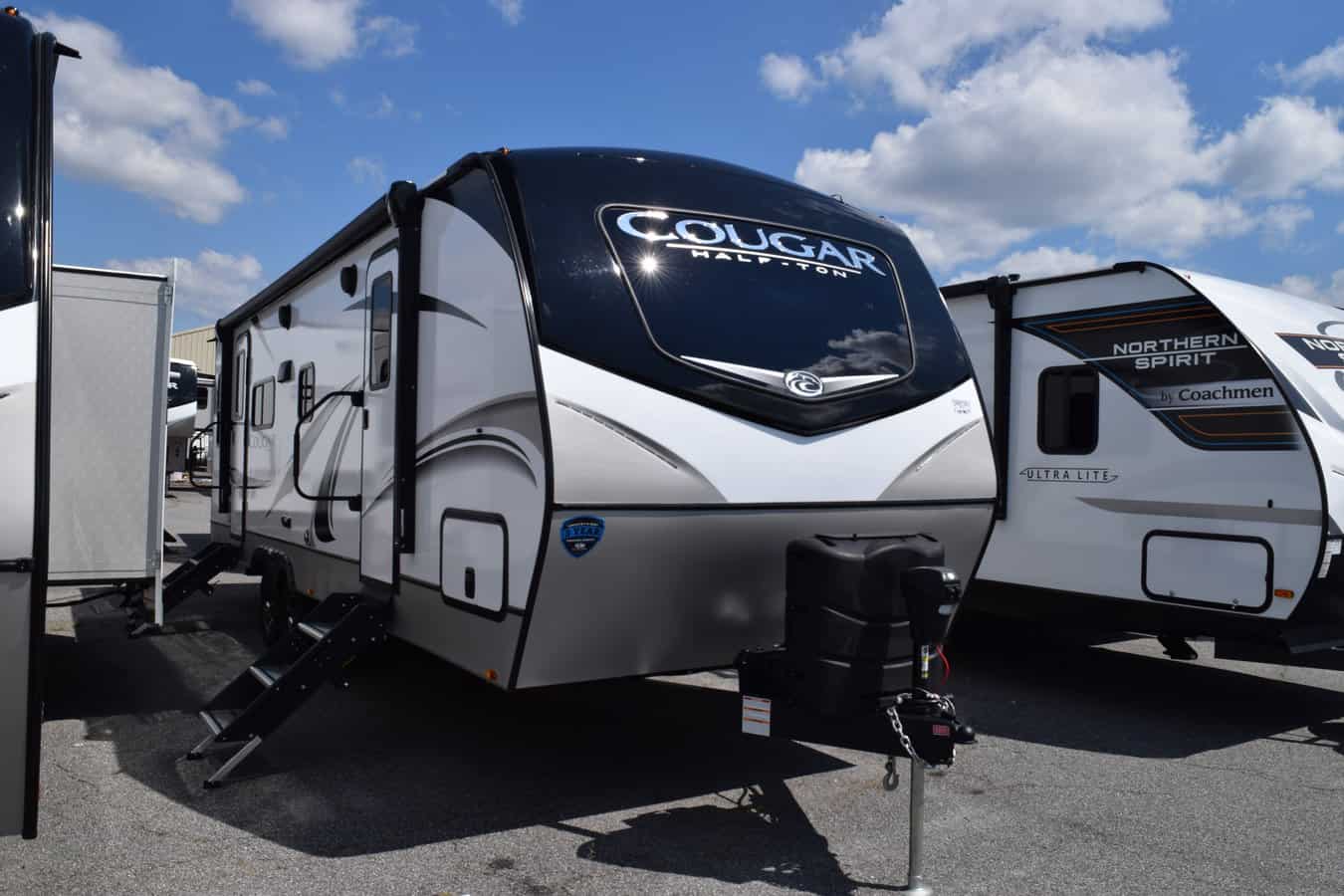 NEW 2023 Keystone COUGAR HALF-TON 25RDS