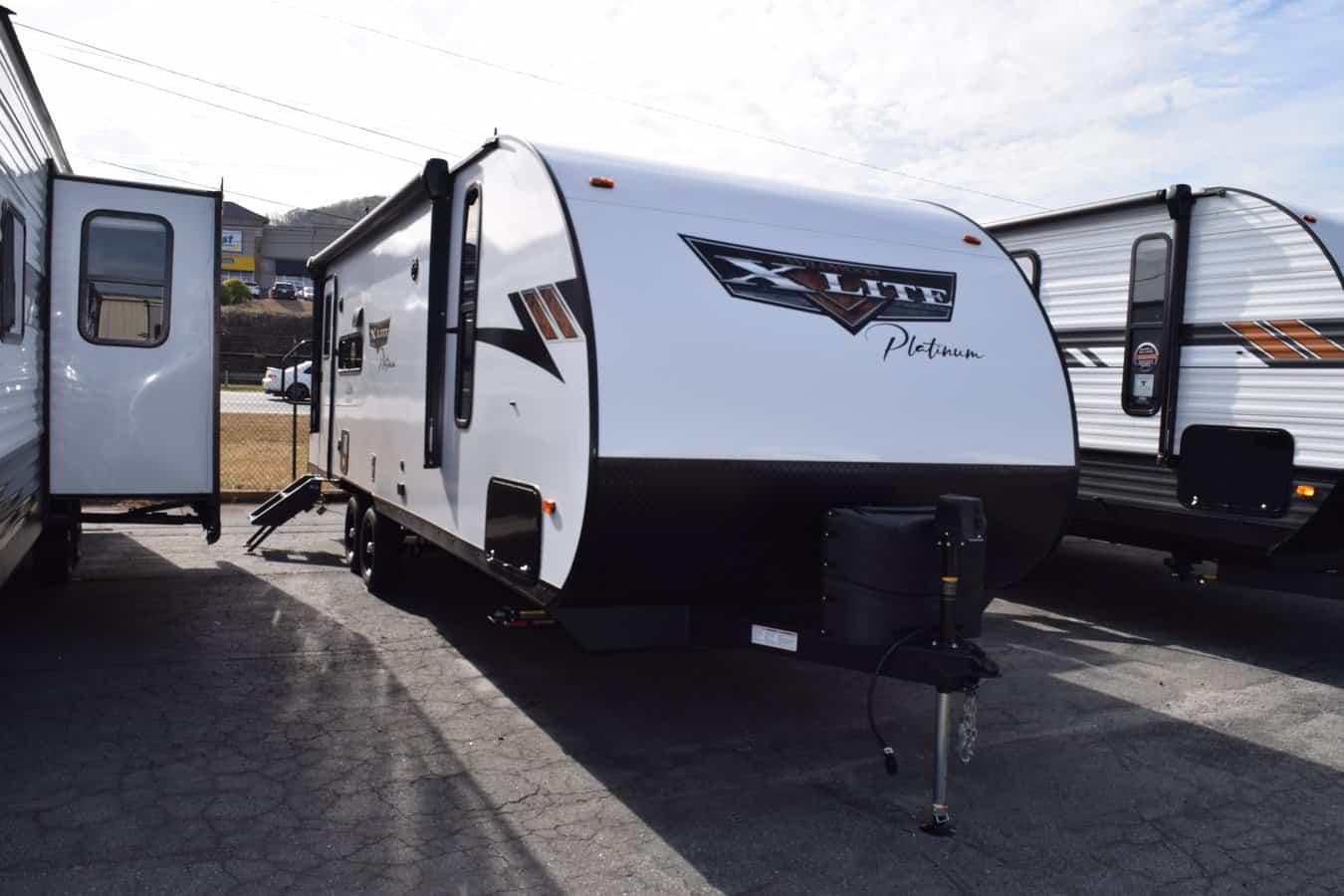 NEW 2023 Forest River WILDWOOD 24RLXLX