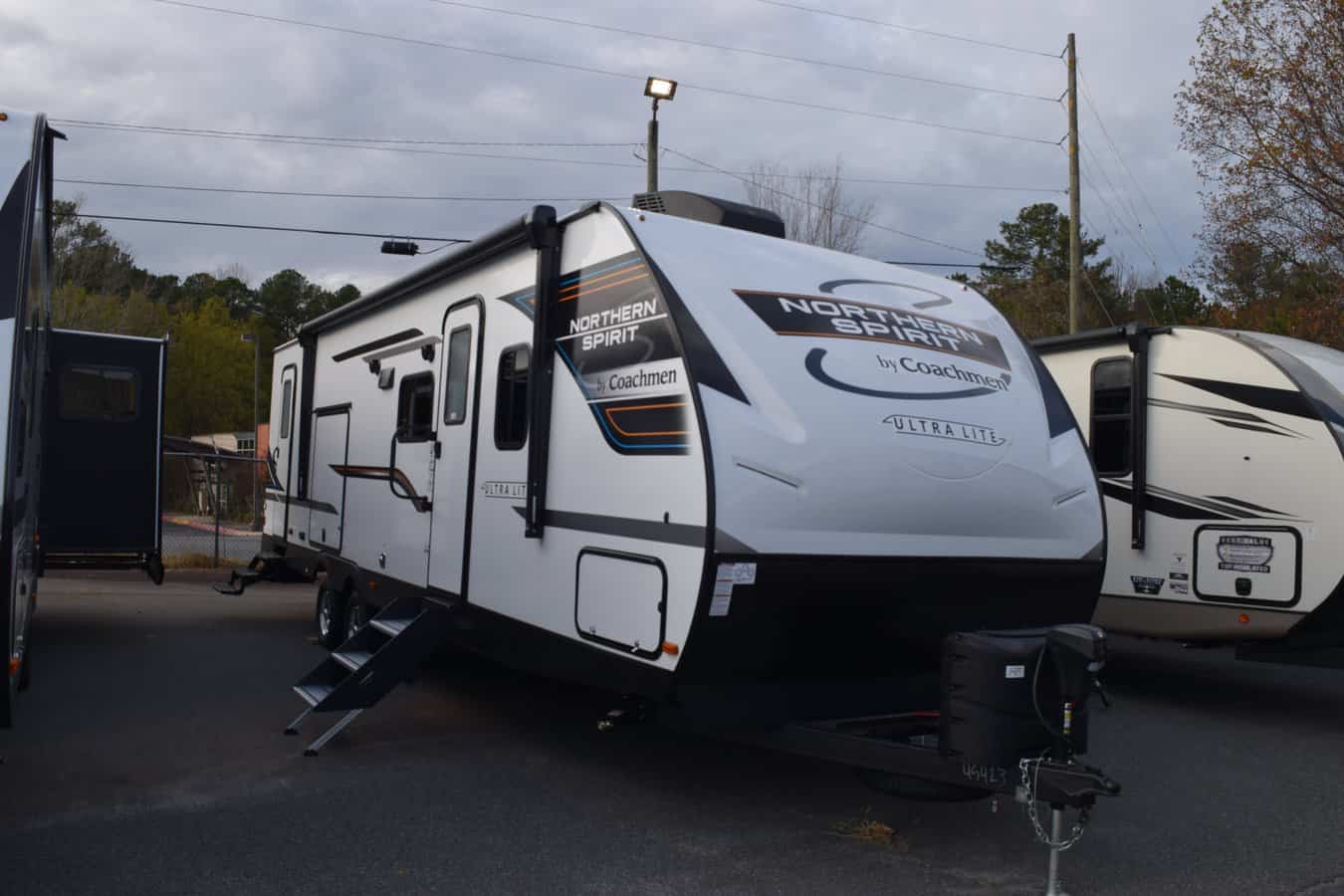 NEW 2023 Forest River COACHMEN SPIRIT 2963BH