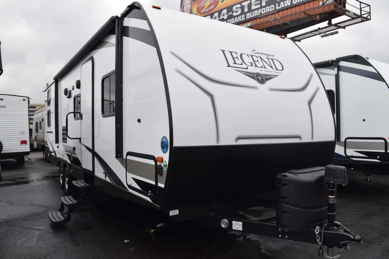 NEW 2019 Forest river Surveyor 295QBLE