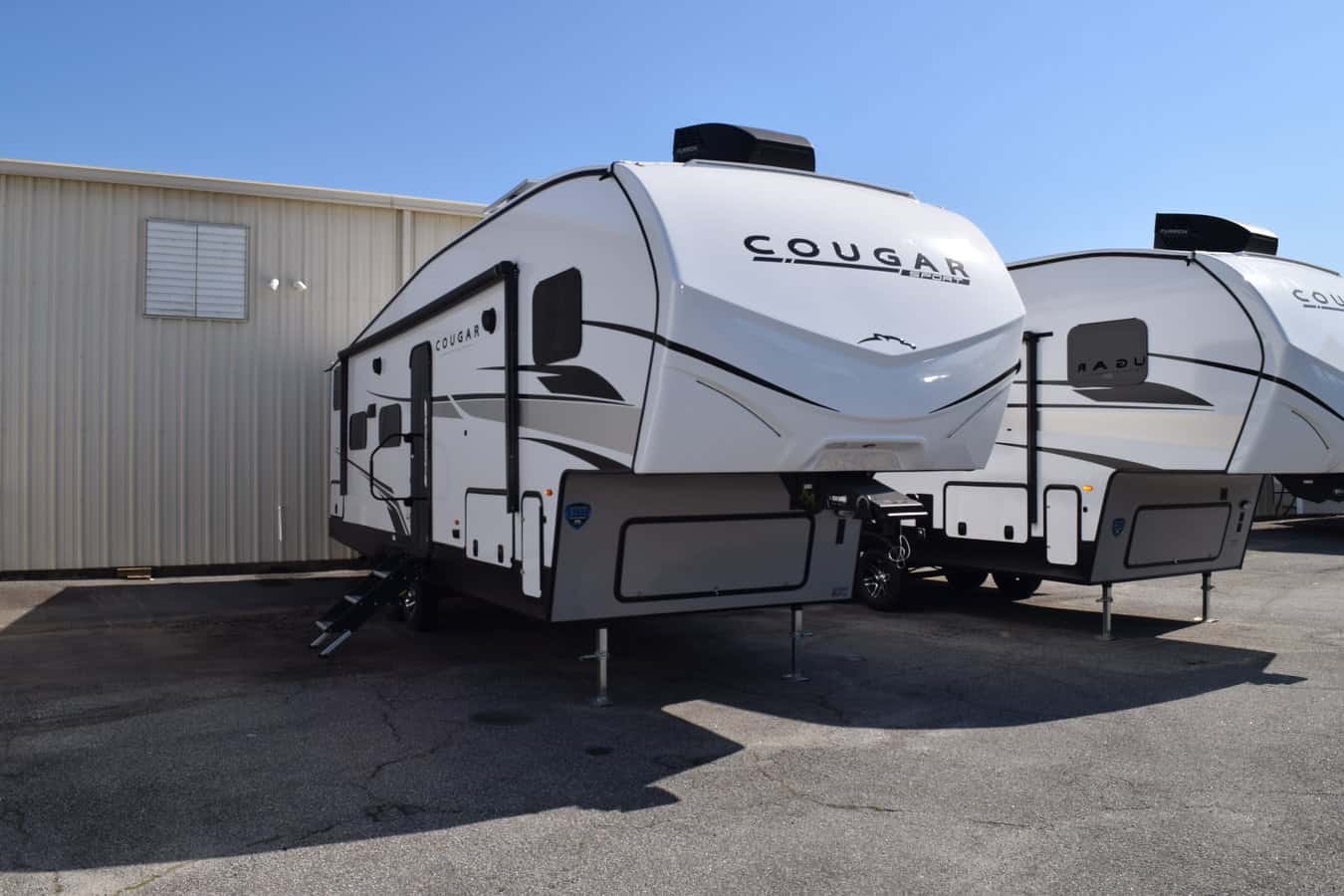 NEW 2023 Keystone COUGAR 2700BH SPORT