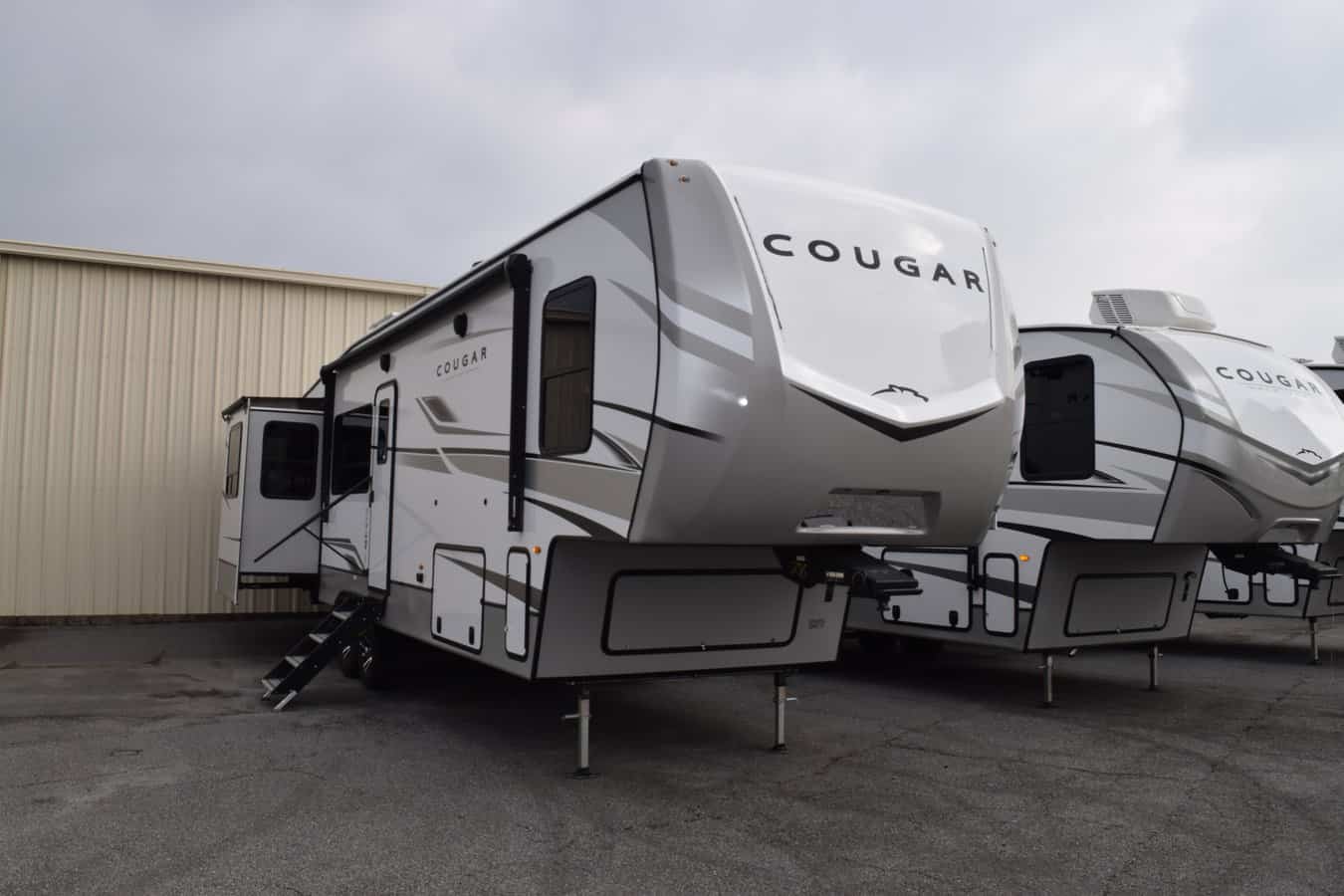 NEW 2023 Keystone COUGAR 320RDS