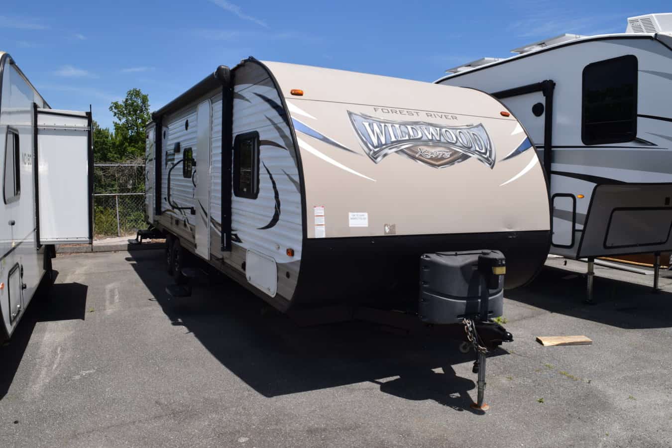 USED 2017 Wildwood WILDWOOD 263BHXL