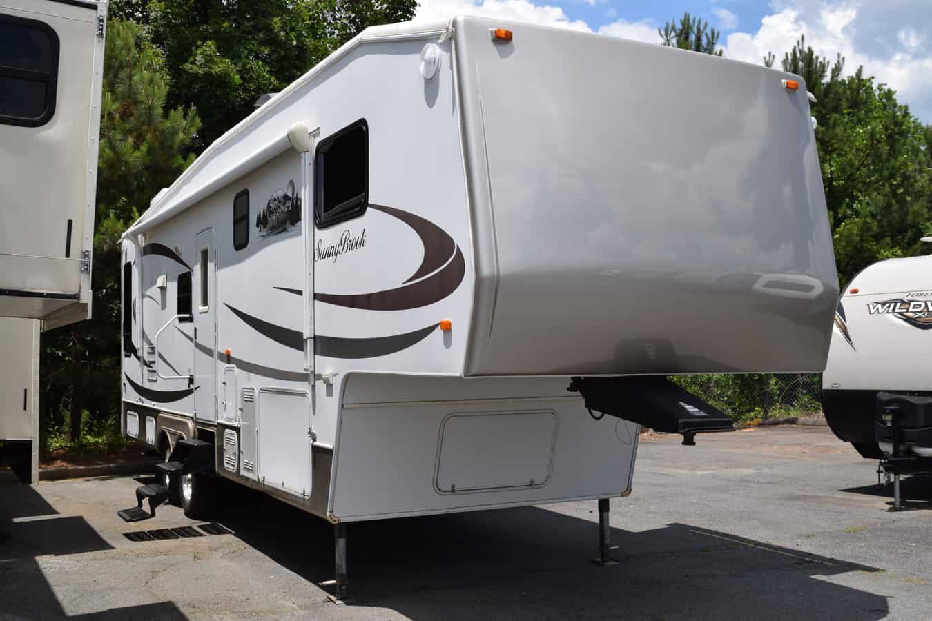 USED 2006 Sunnybrook SUNNYBROOK 31BWFS TITAN