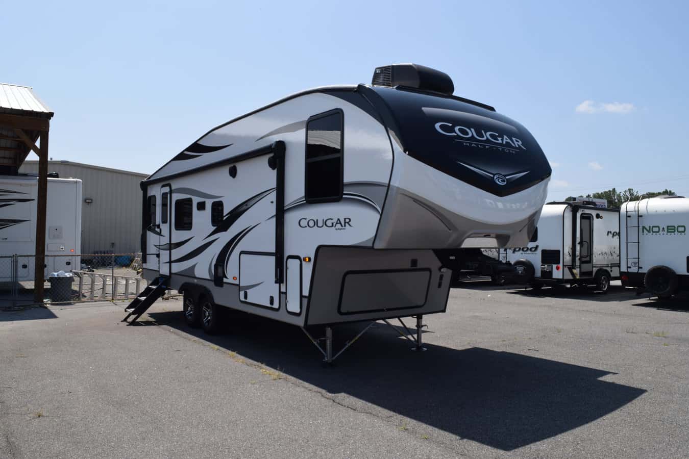 USED 2021 Keystone COUGAR 24RDS