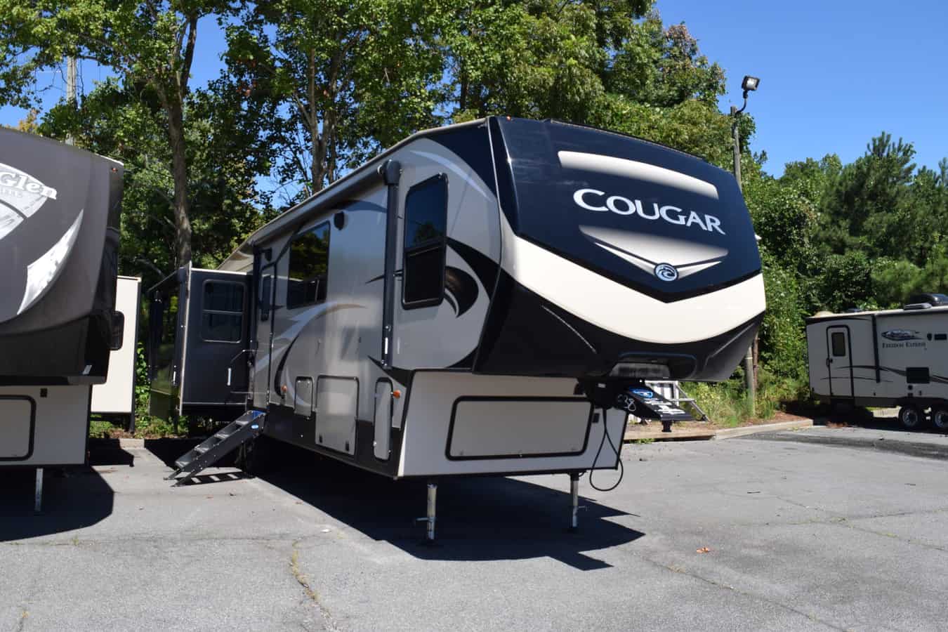 USED 2019 Keystone COUGAR 368MBI