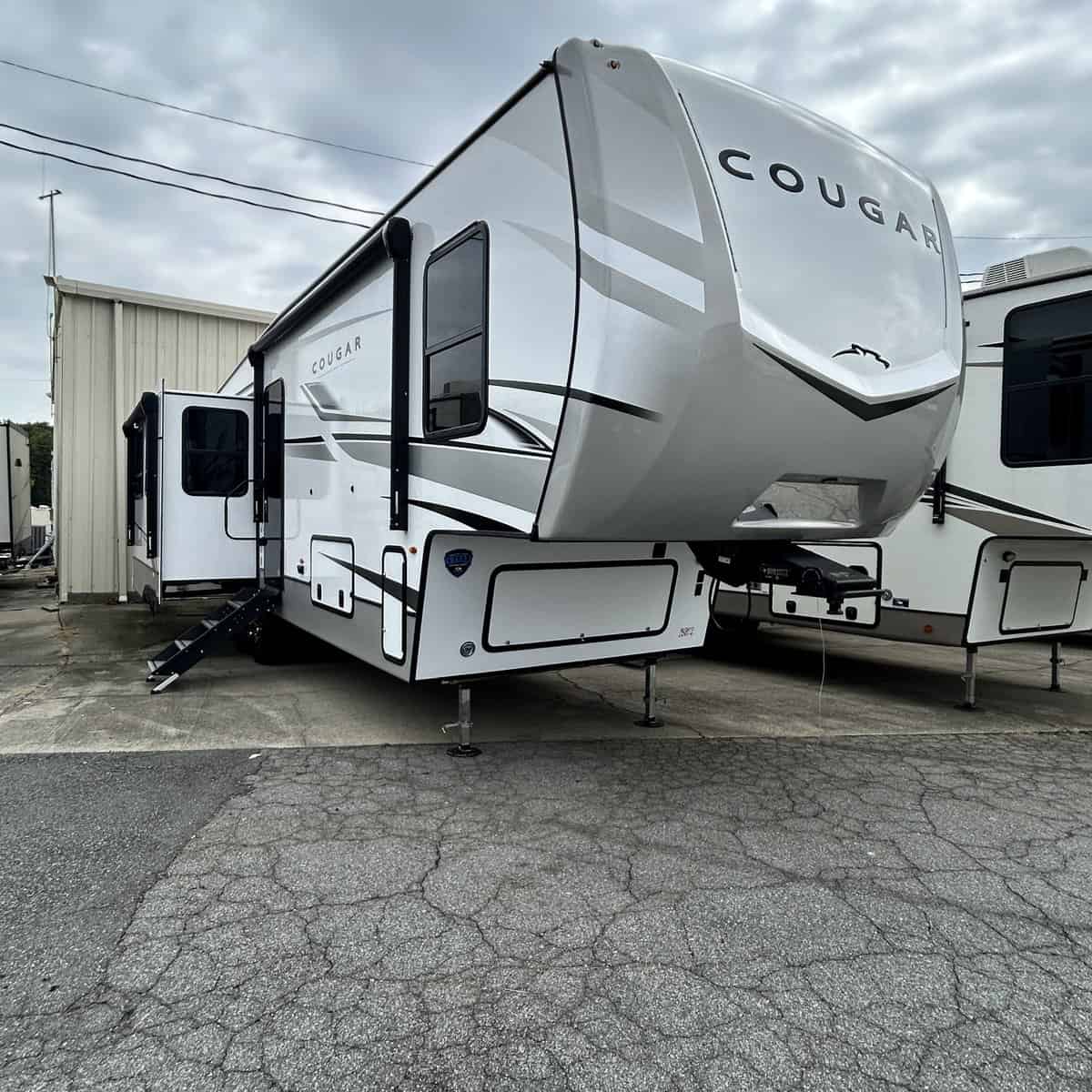 NEW 2024 Keystone COUGAR 316RLSSE