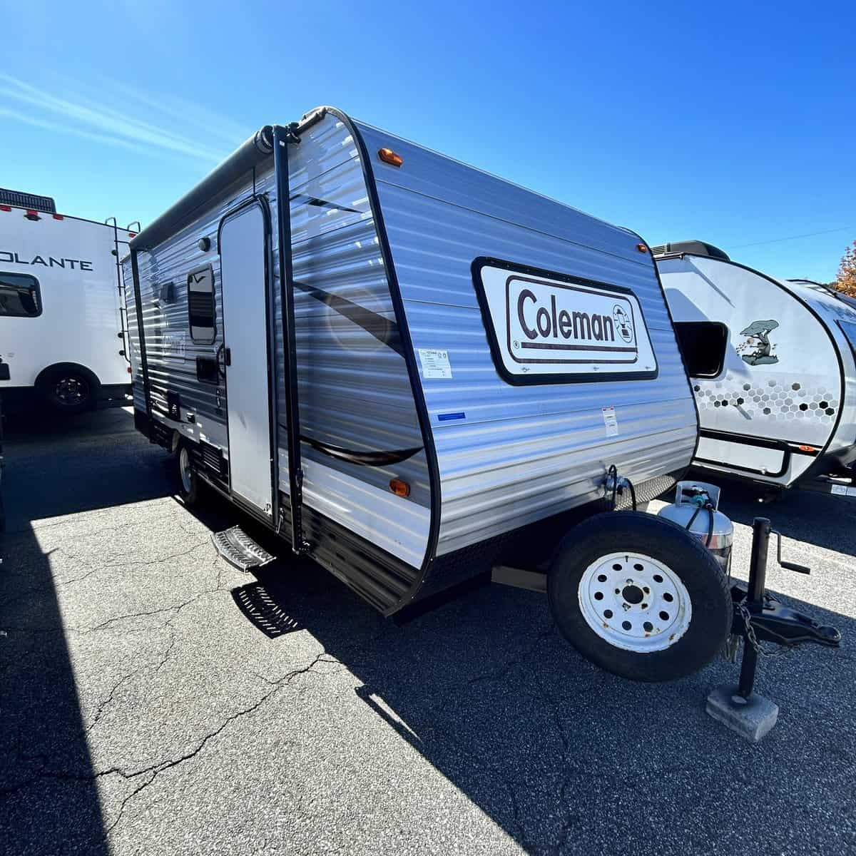 USED 2016 Dutchmen COLEMAN 17FQ