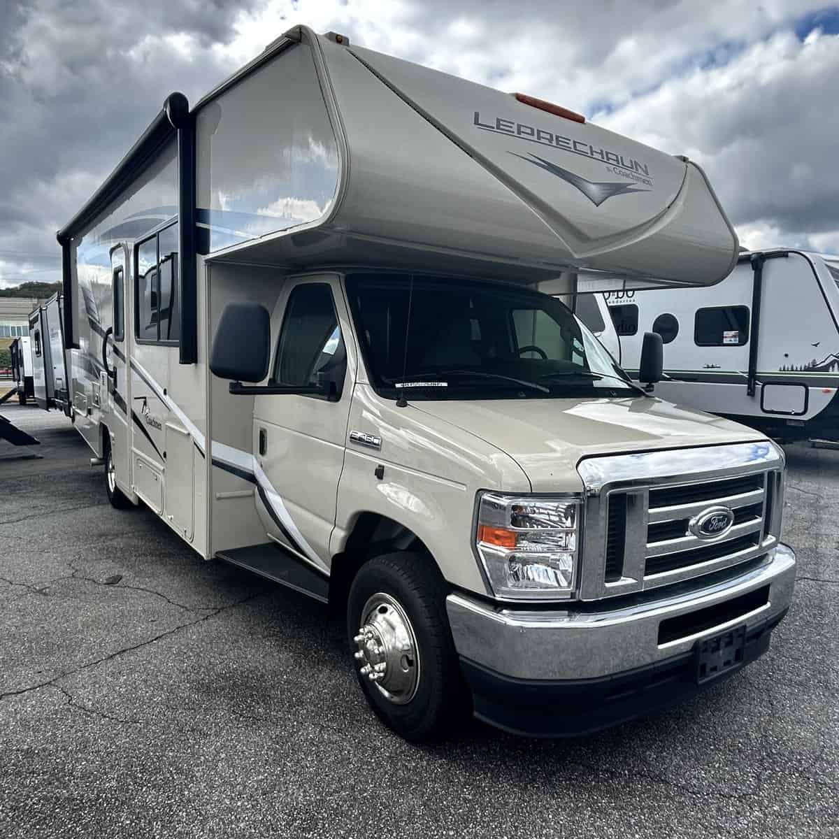 USED 2022 Coachmen LEPRECHAUN PREMIER 260 DS