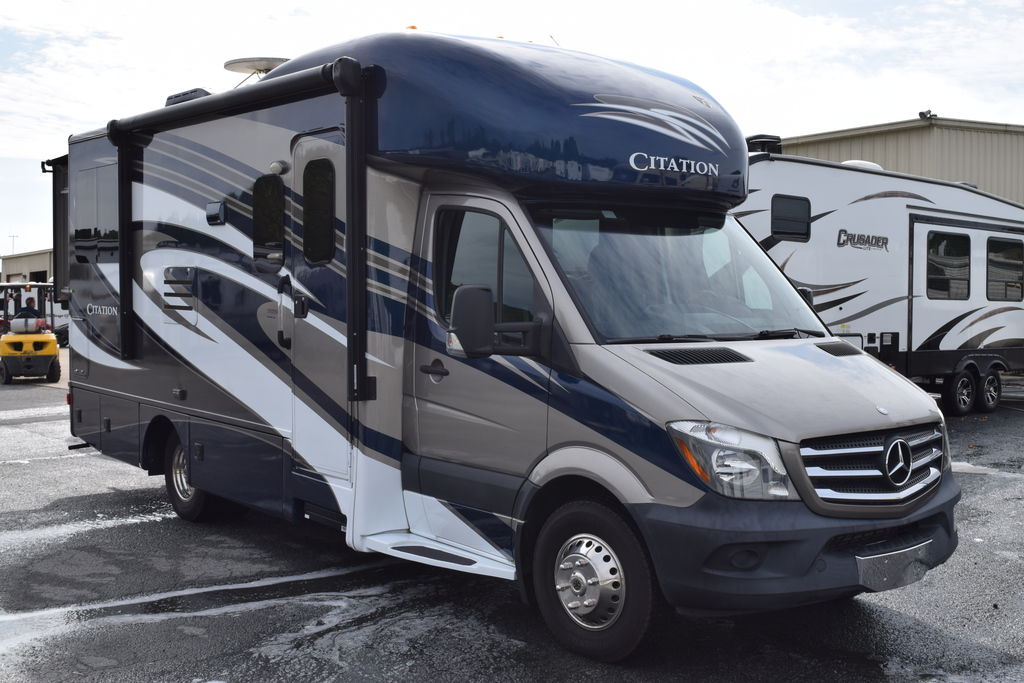 USED 2015 Thor motor coach Citation 24SR