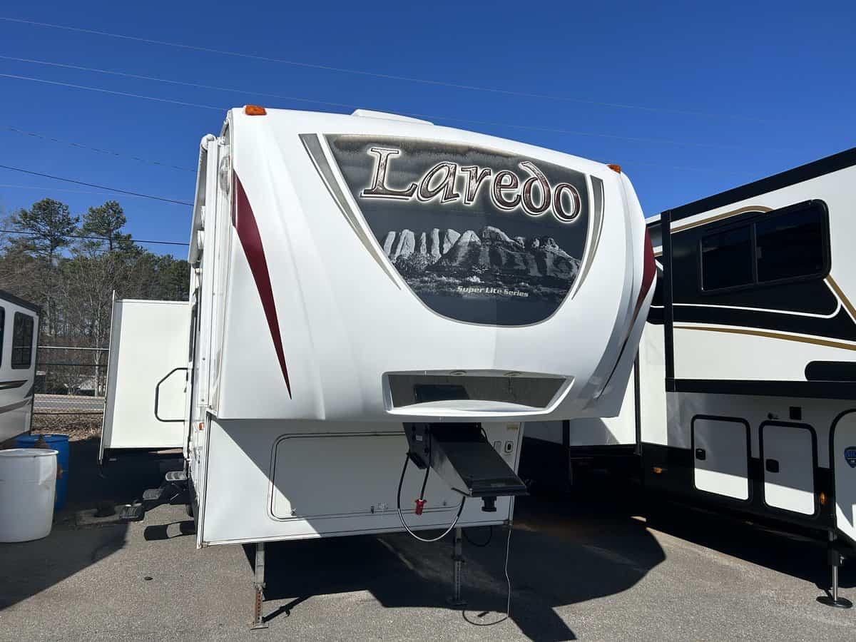 USED 2013 Keystone LAREDO 289RE