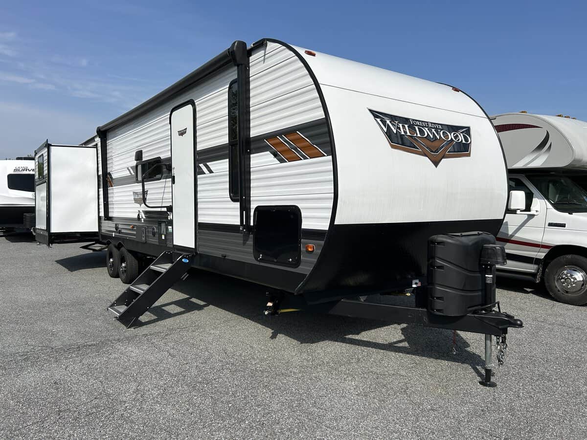 USED 2022 Forest River WILDWOOD 31KQBTS