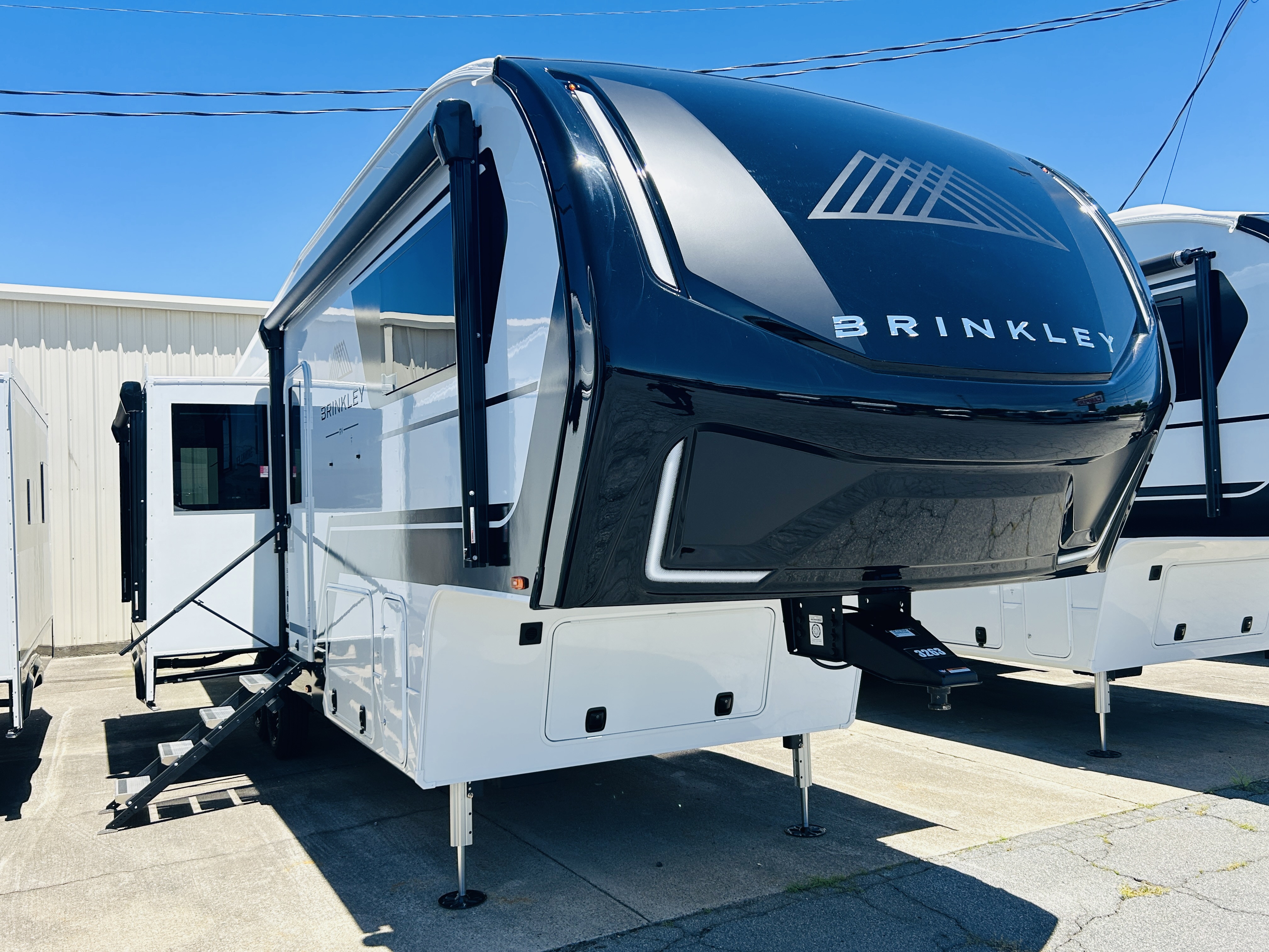 NEW 2024 Brinkley MODEL Z 3110