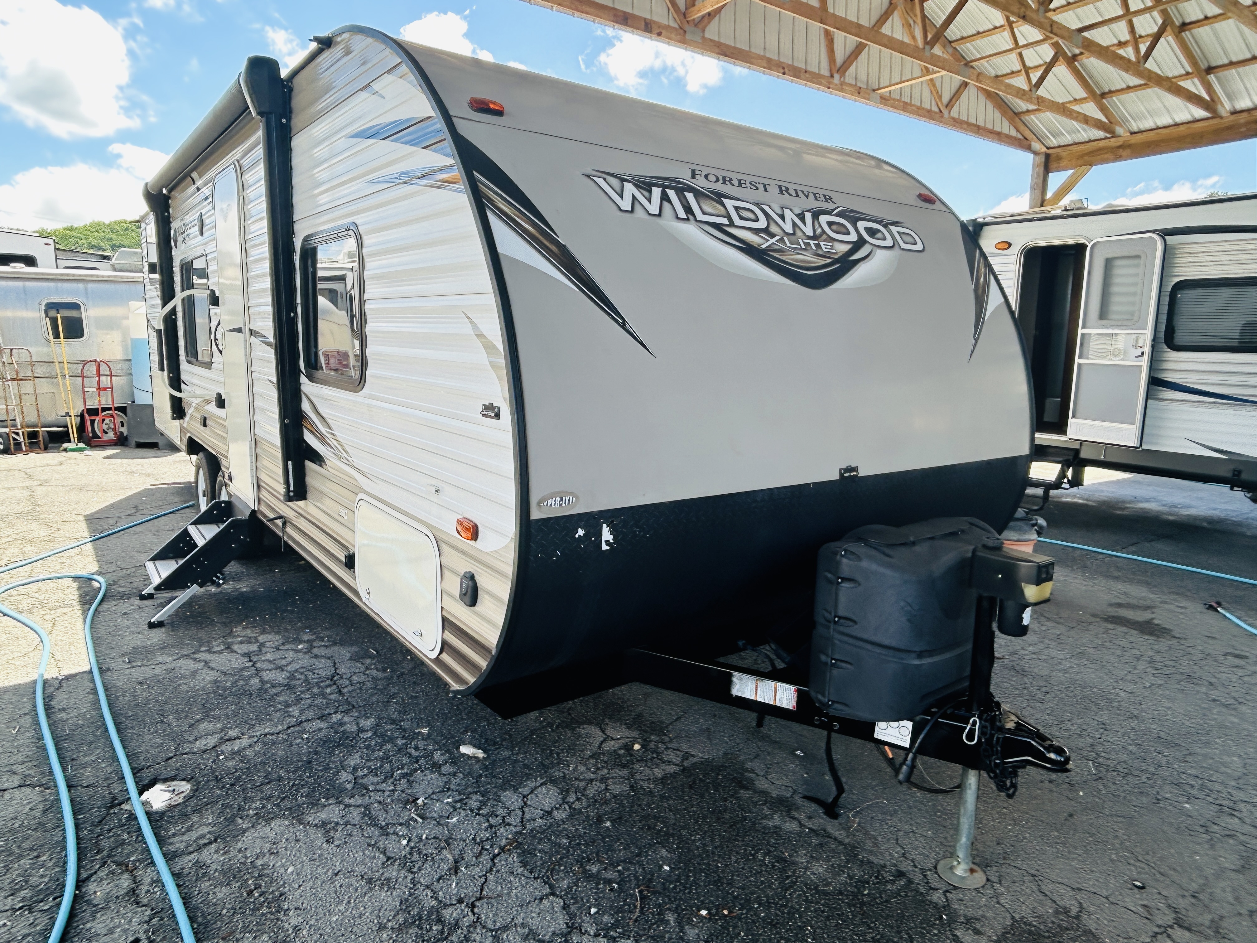 USED 2018 Forest River WILDWOOD 261BHXL