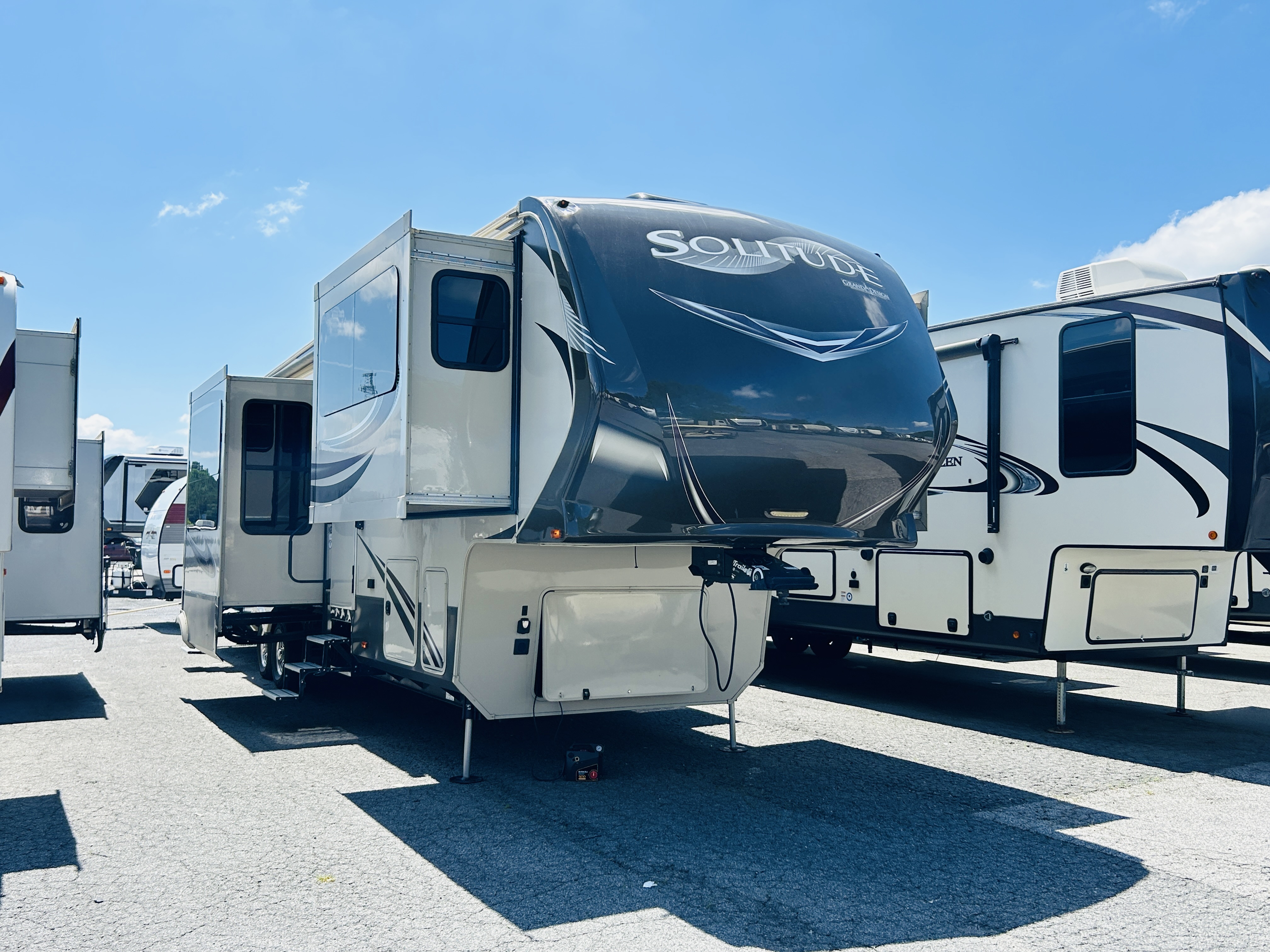 USED 2016 Grand Design SOLITUDE 379FL