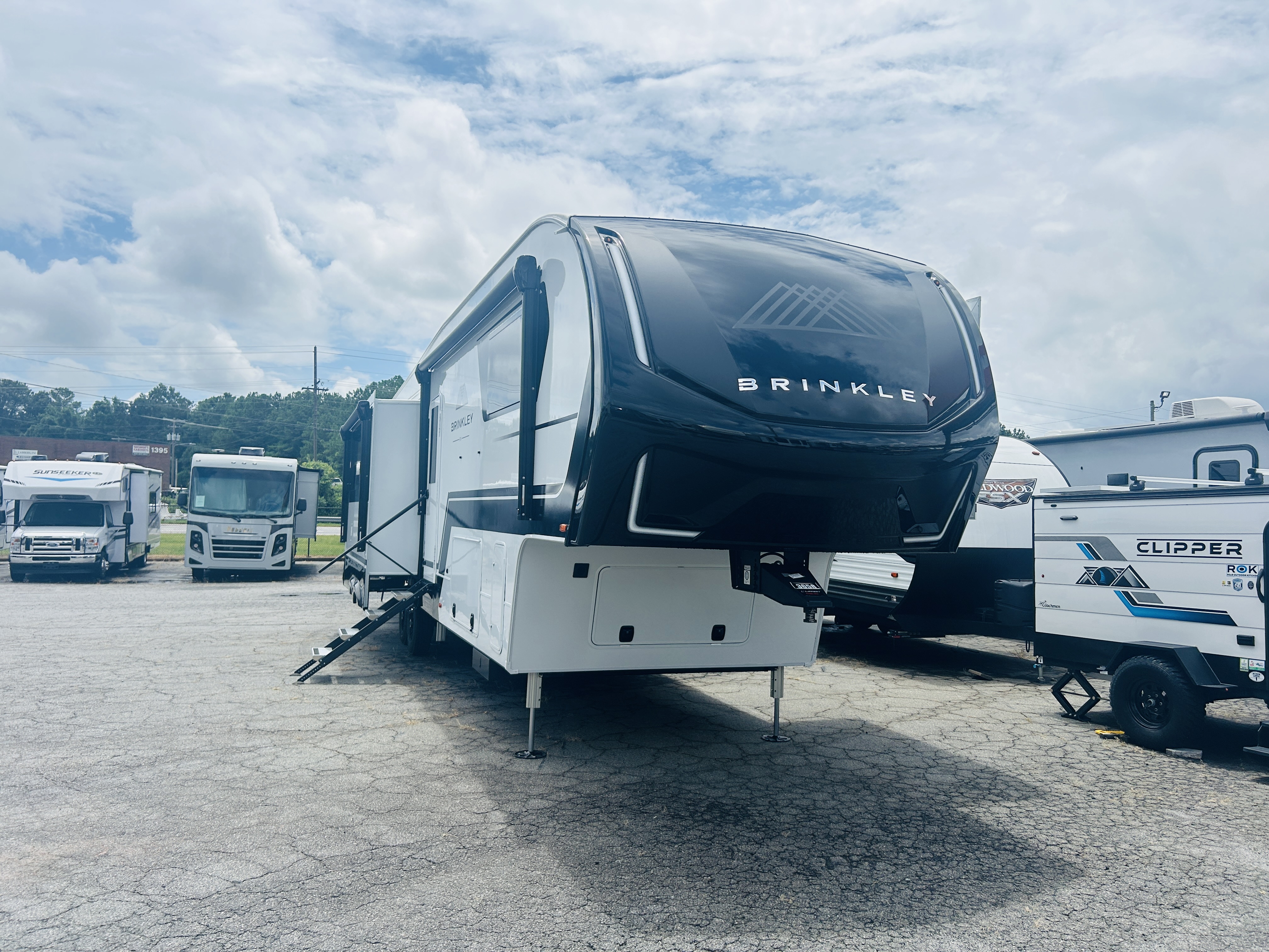NEW 2025 Brinkley MODEL Z 3400