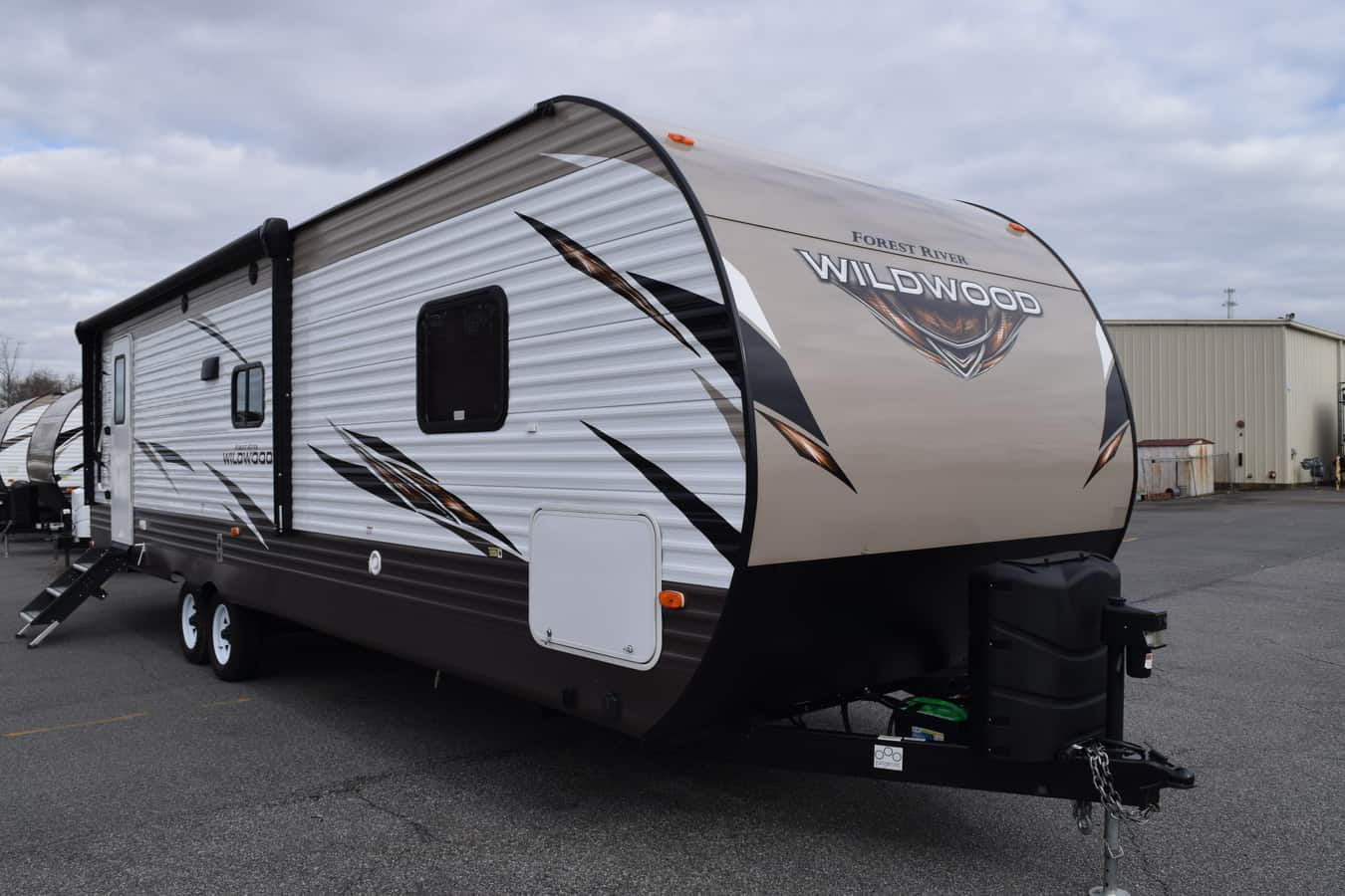 USED 2018 Forest River WILDWOOD 28RLSS