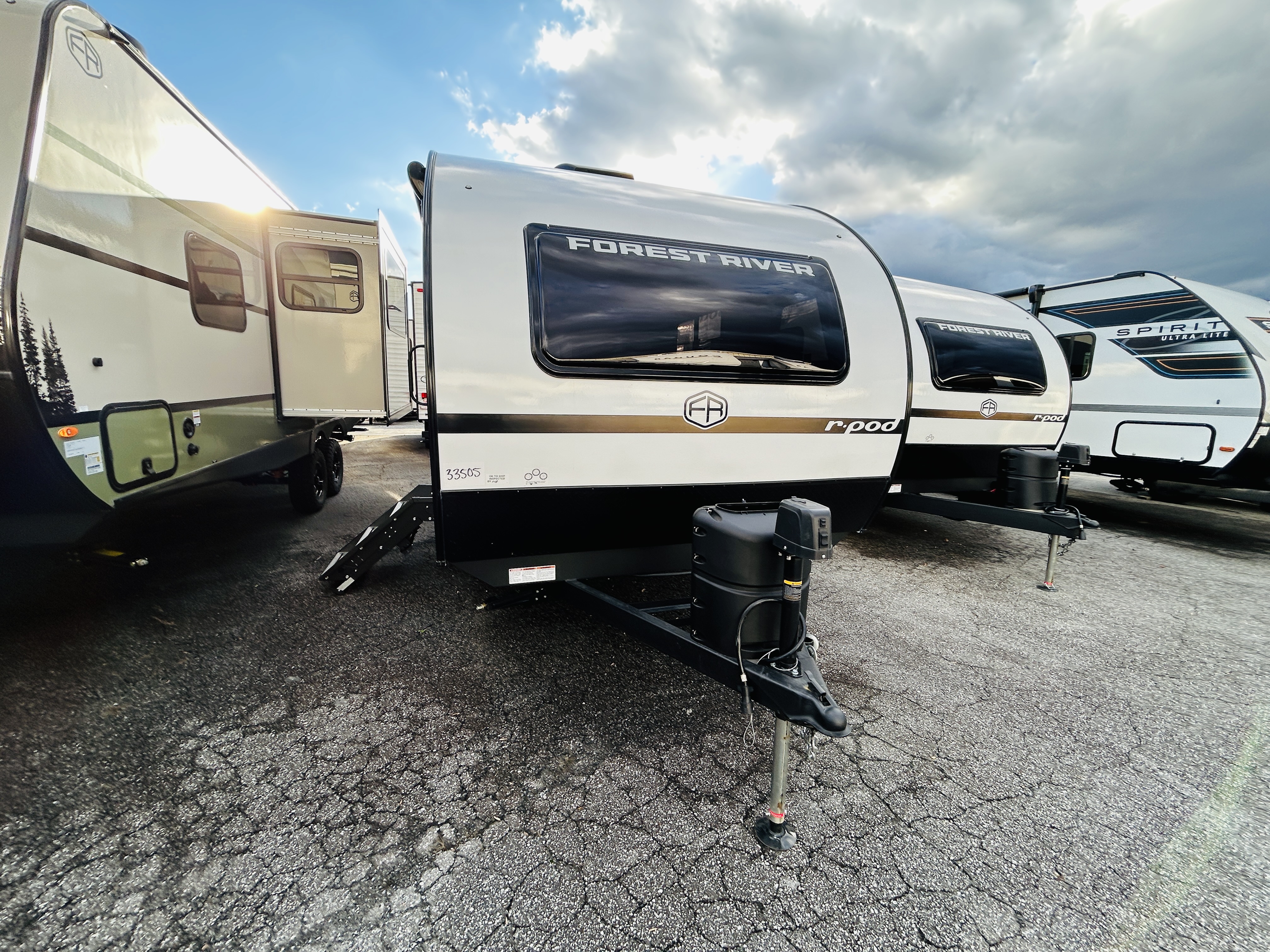 NEW 2025 Forest River R-POD 194