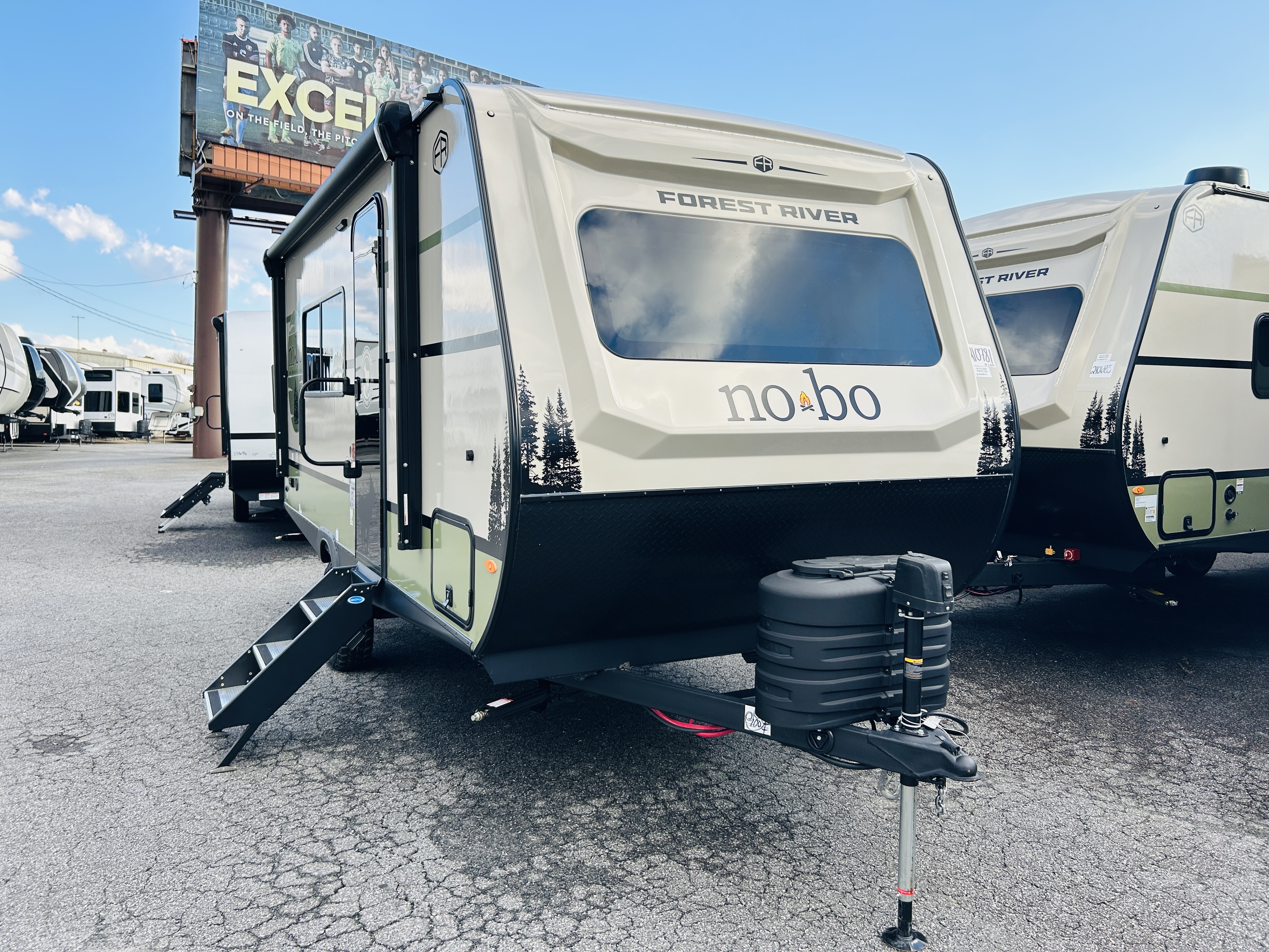 NEW 2025 Forest River NO BOUNDARIES (NOBO) 19.2