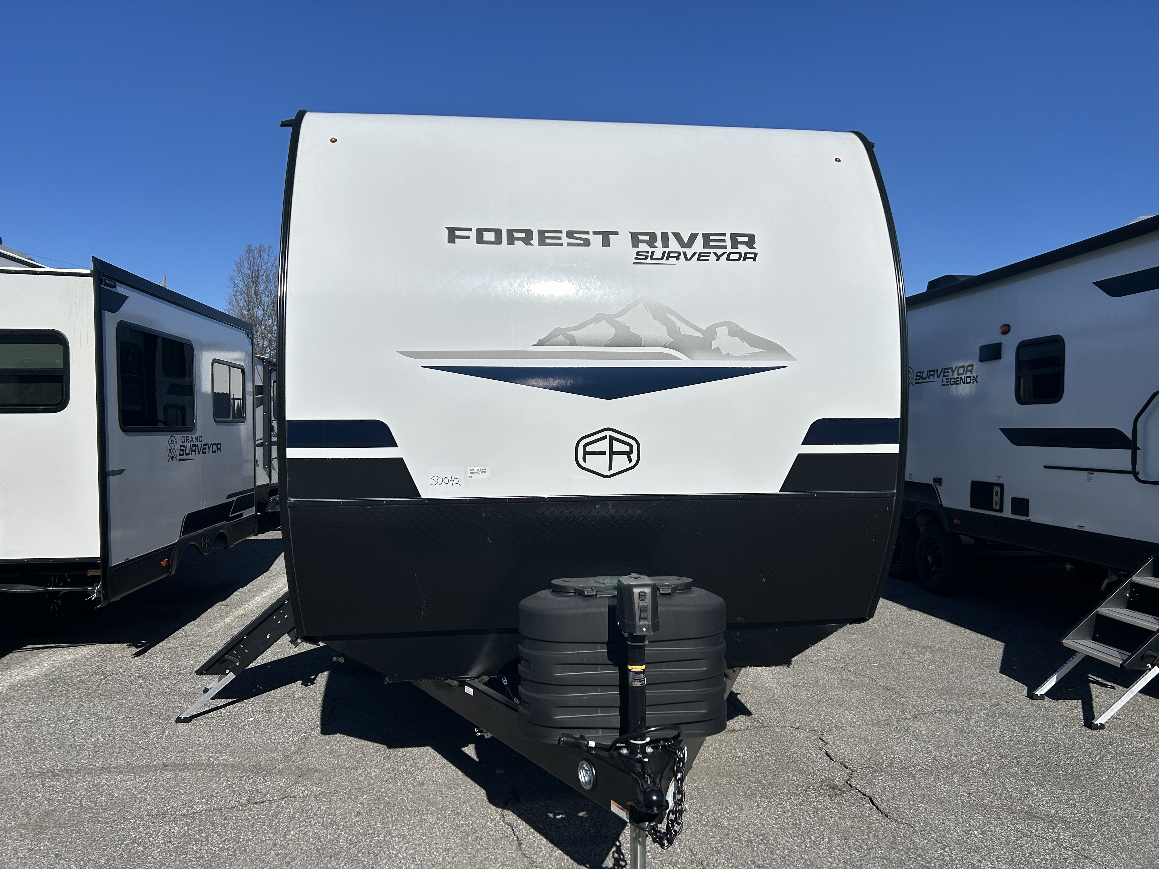 NEW 2025 Forest River SURVEYOR 29CAMP