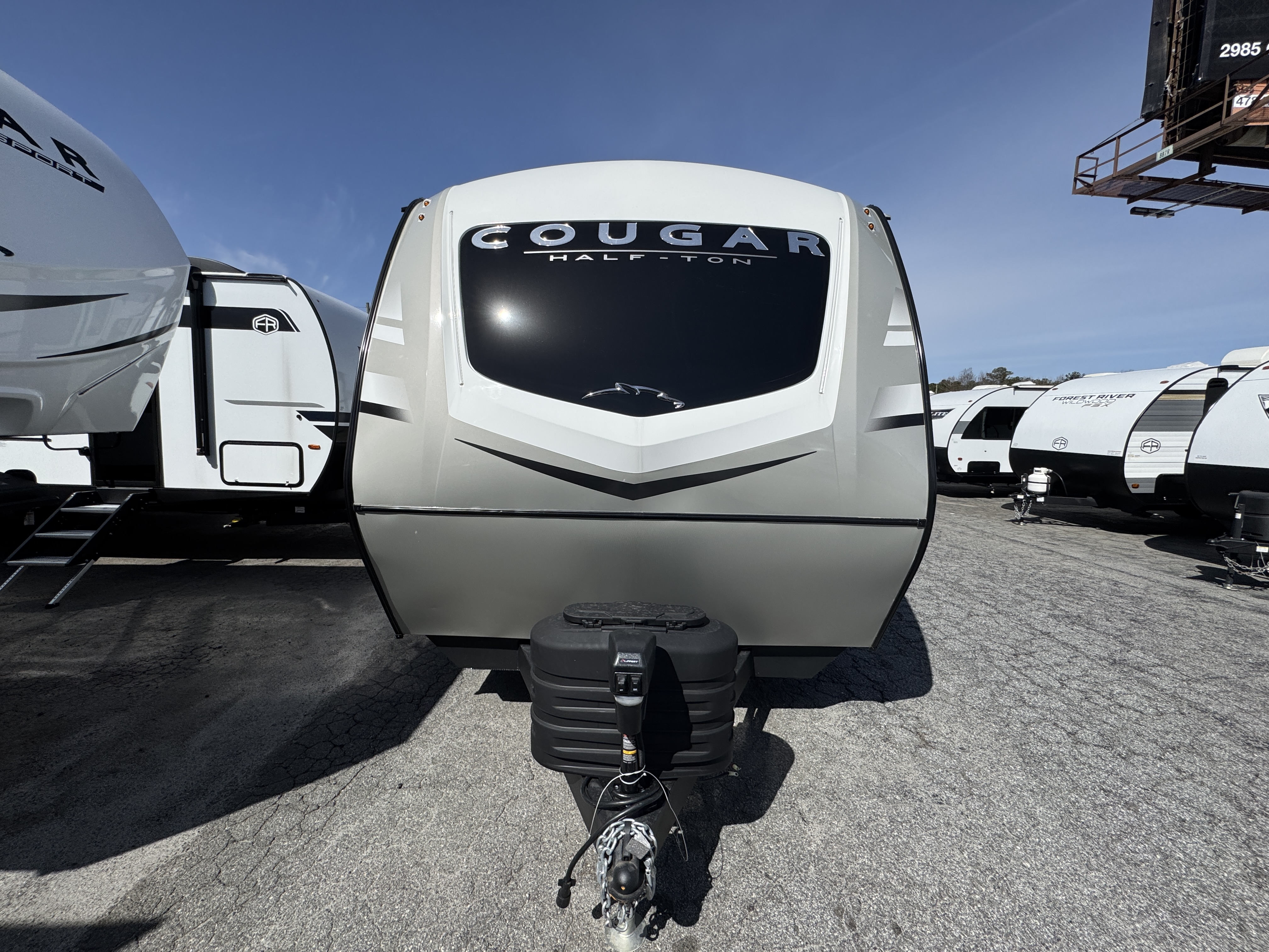 NEW 2025 Keystone COUGAR HALF-TON 22MLS